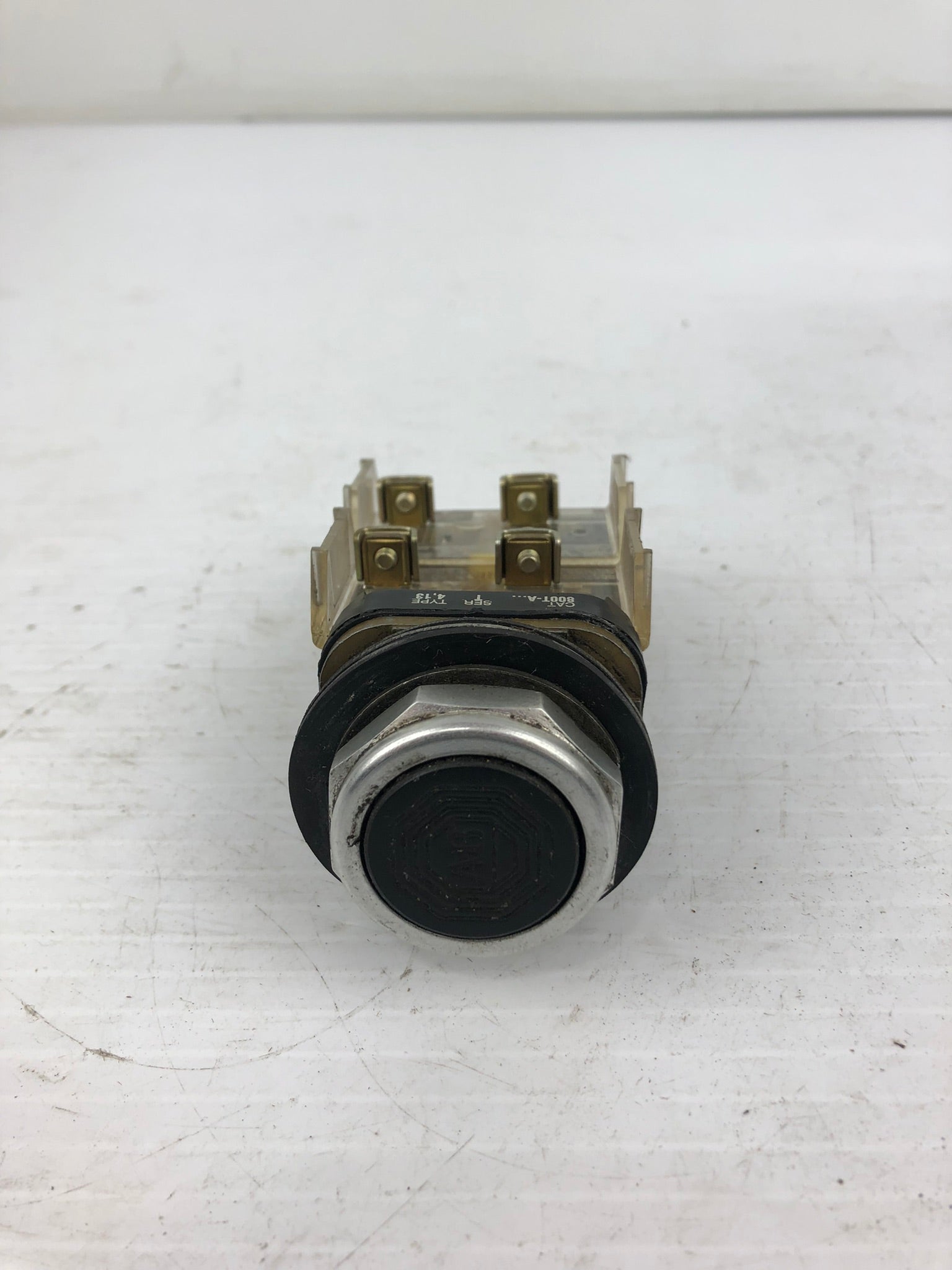 Allen-Bradley 800T-A Push Button Series T Black