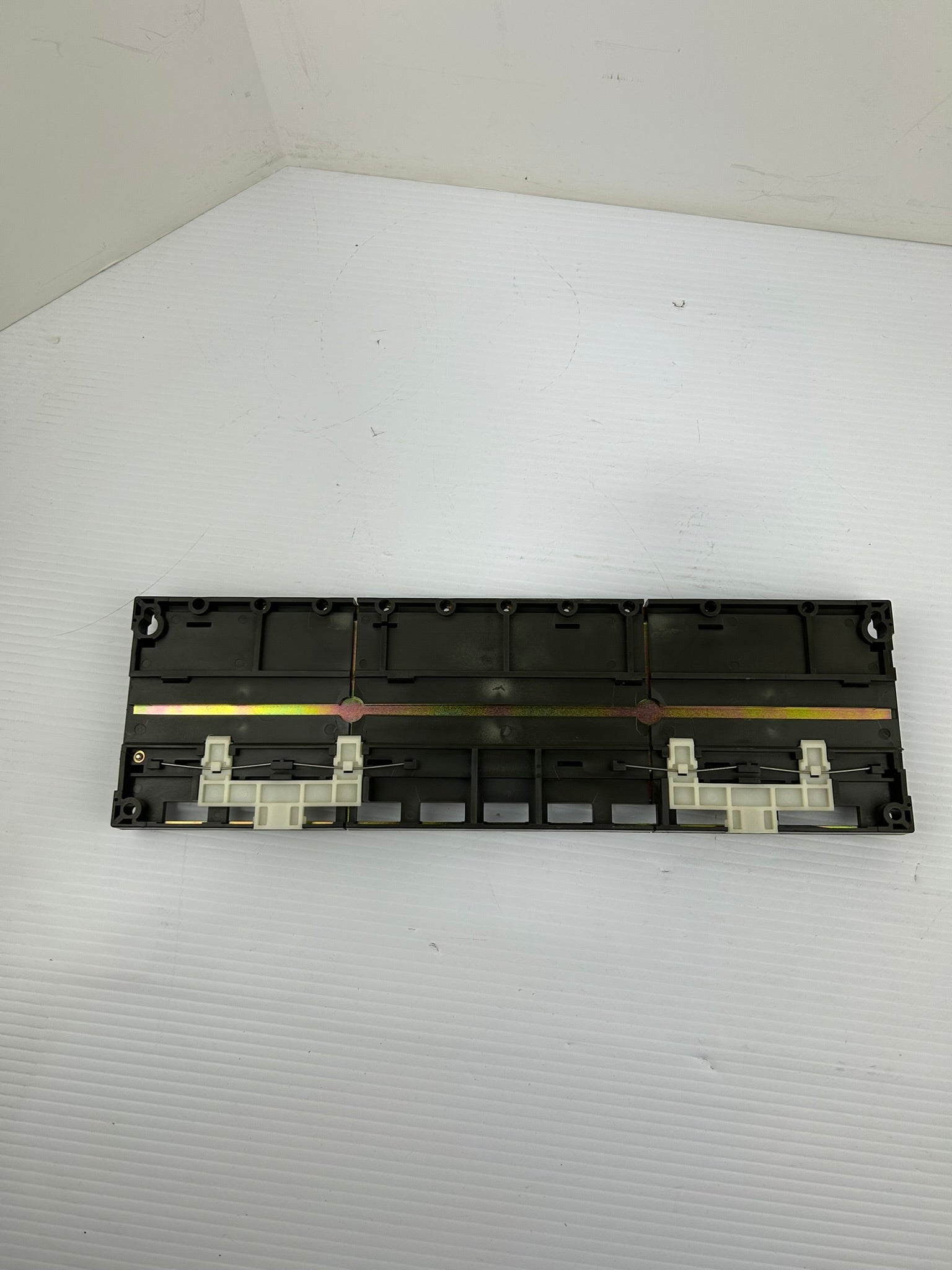 Mitsubishi A1S38B Base Unit Empty PLC Rack MG-2 94V-0