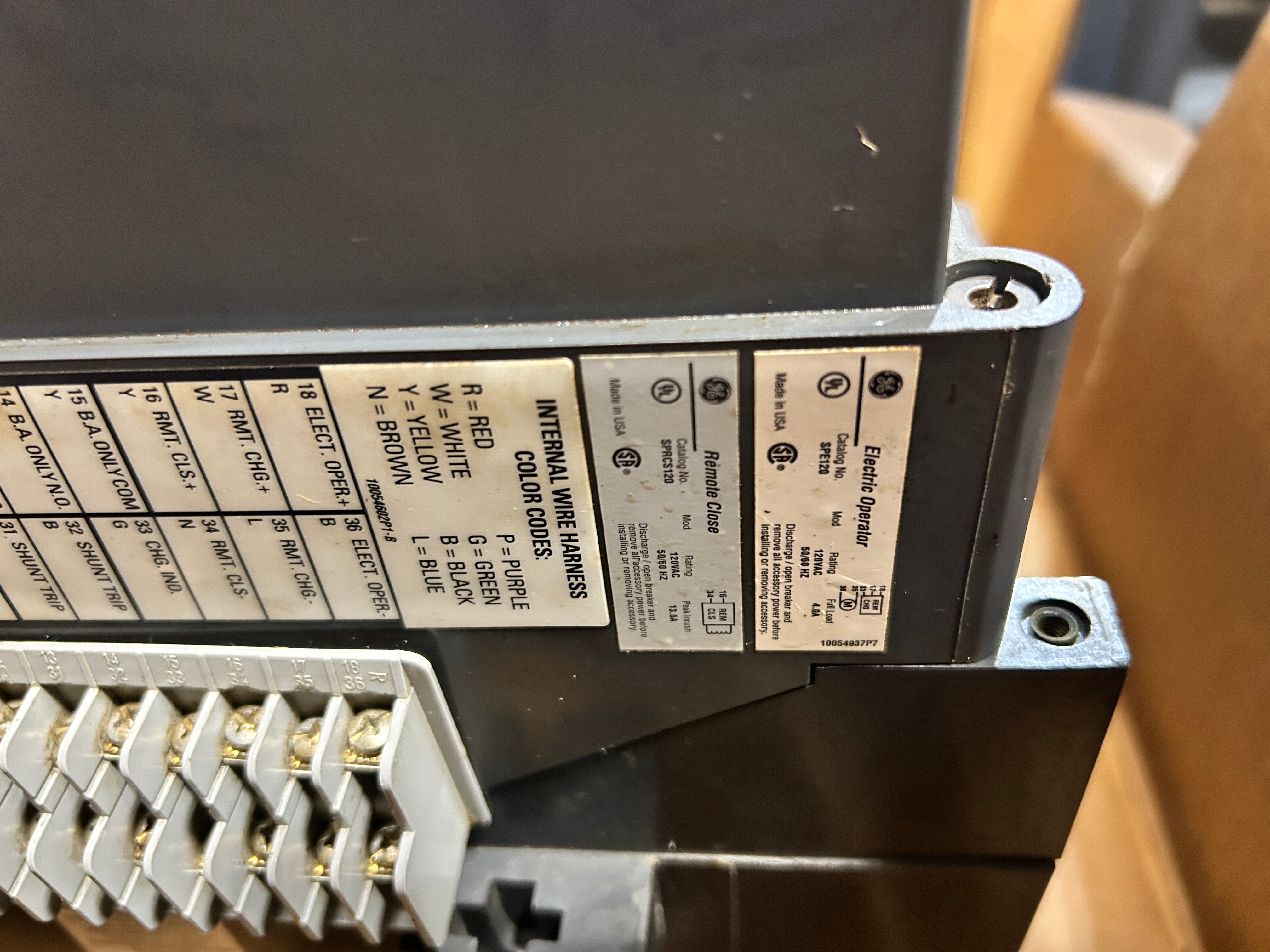GE Power Break II SSF16B210 Circuit Breaker 1600A 600VAC 3 Pole TR10B