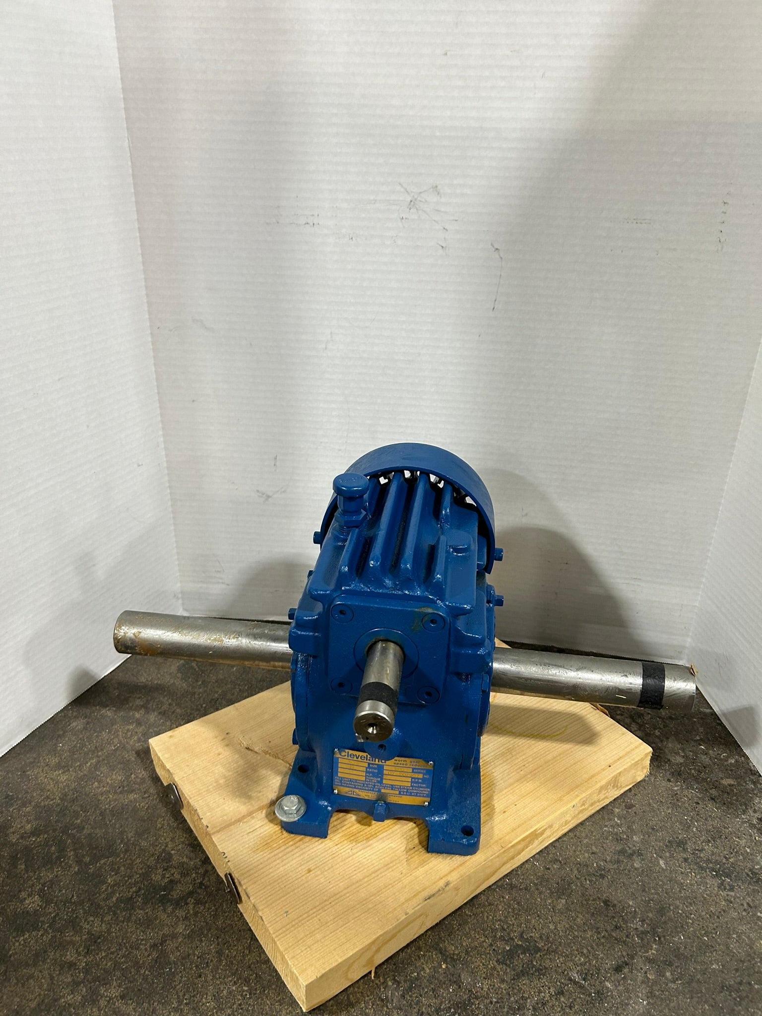 Cleveland 30RF Worm Gear Speed Reducer Series 181C Ratio 5L