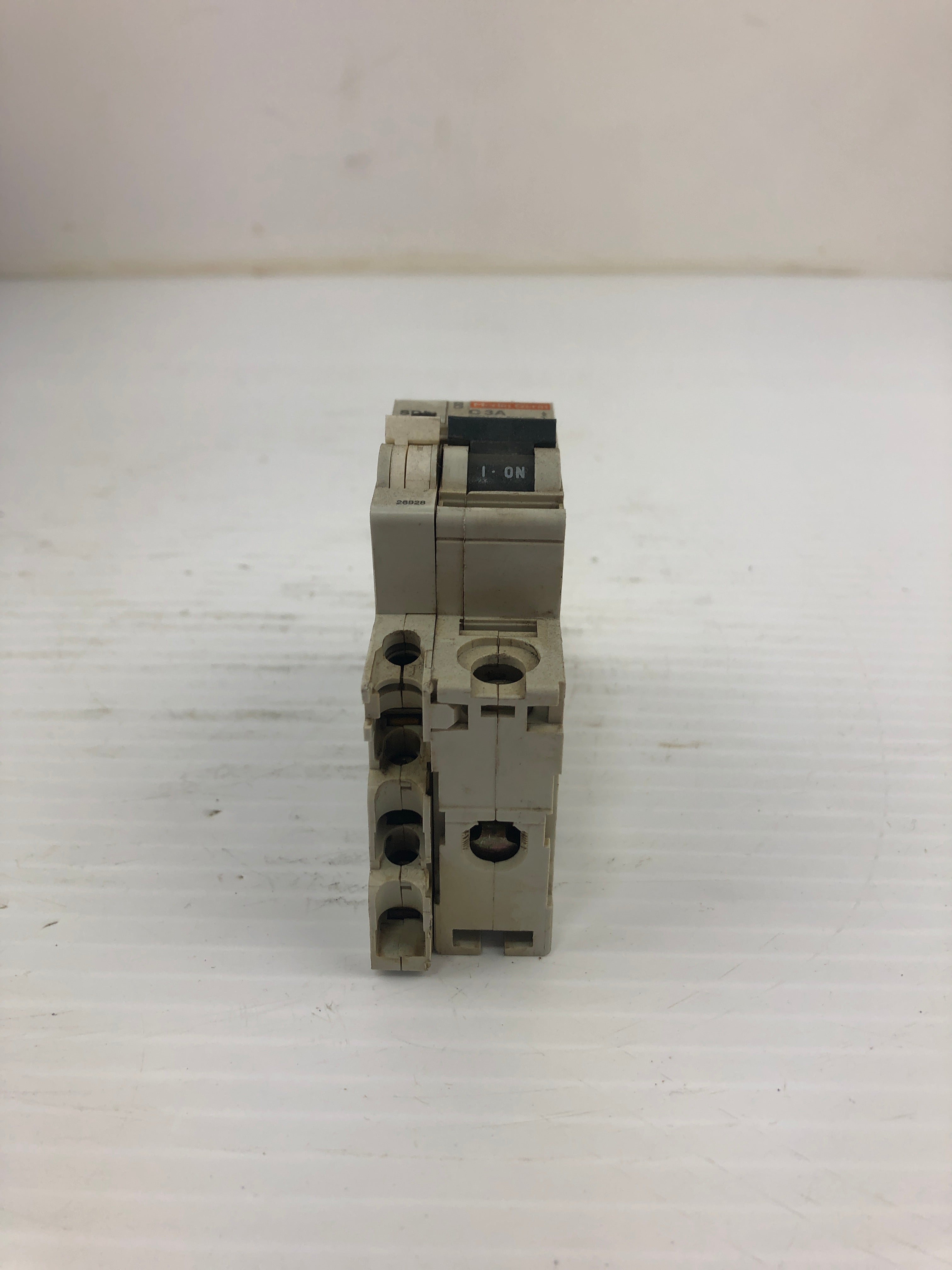 Merlin Gerin 60104 Circuit Breaker C 3A 240V