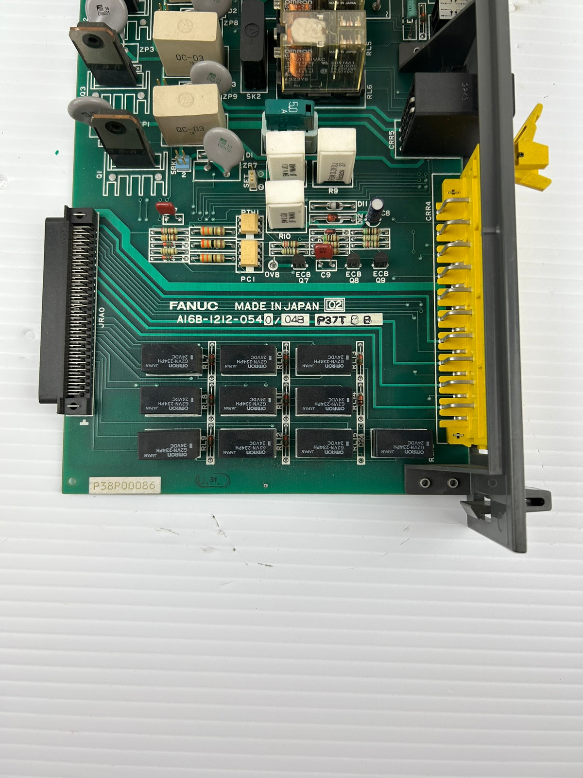 Fanuc A16B-1212-0540/04B CNC Control Circuit Board Relay Assembly
