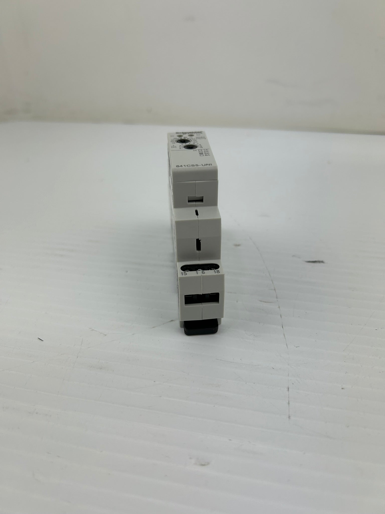 Schneider Electric 841CS5-UNI Current Sensing Relay 5 Amp Magnecraft
