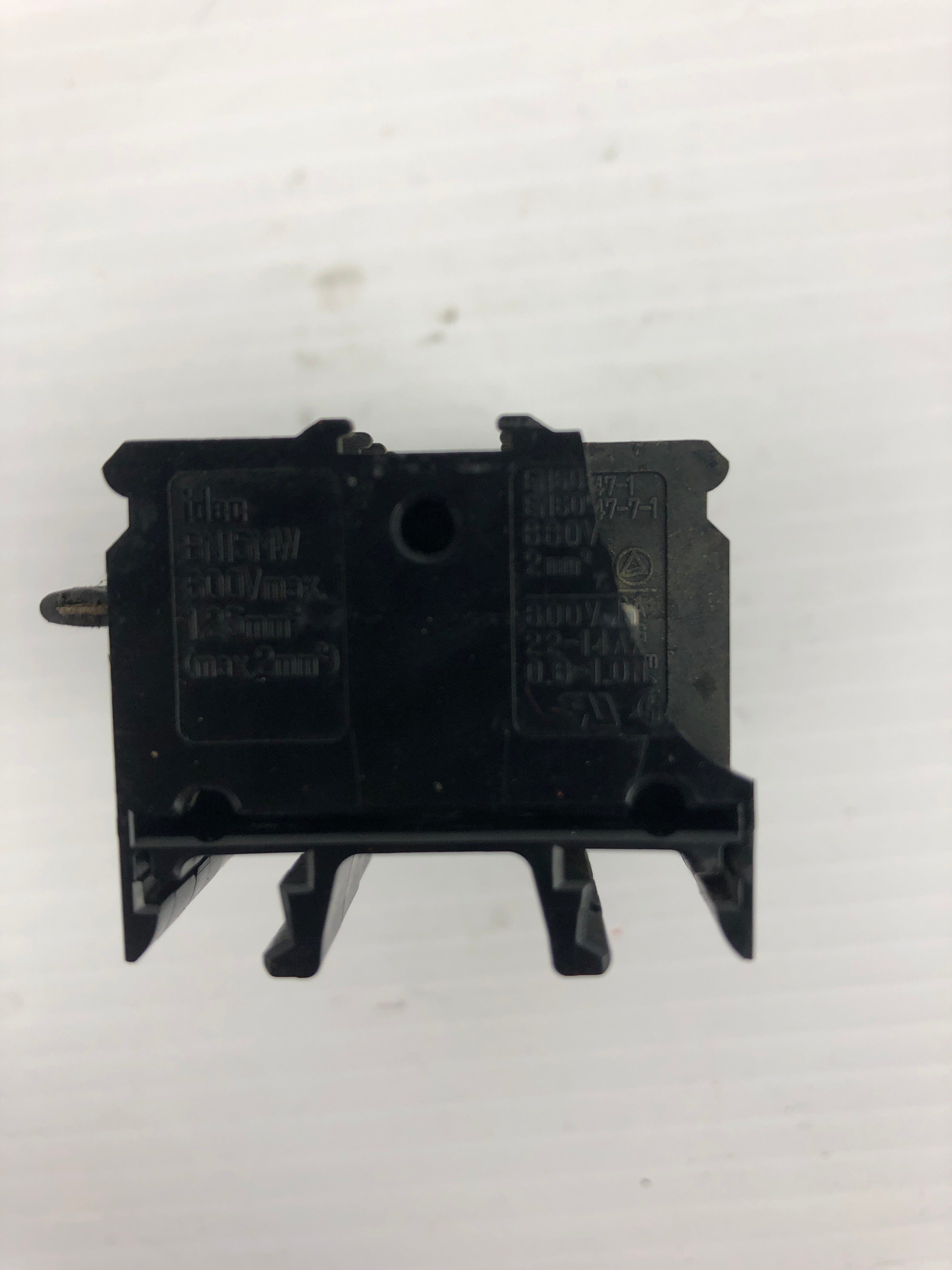 Idec BN15W Terminal Block 600V 1.25mm² 9P