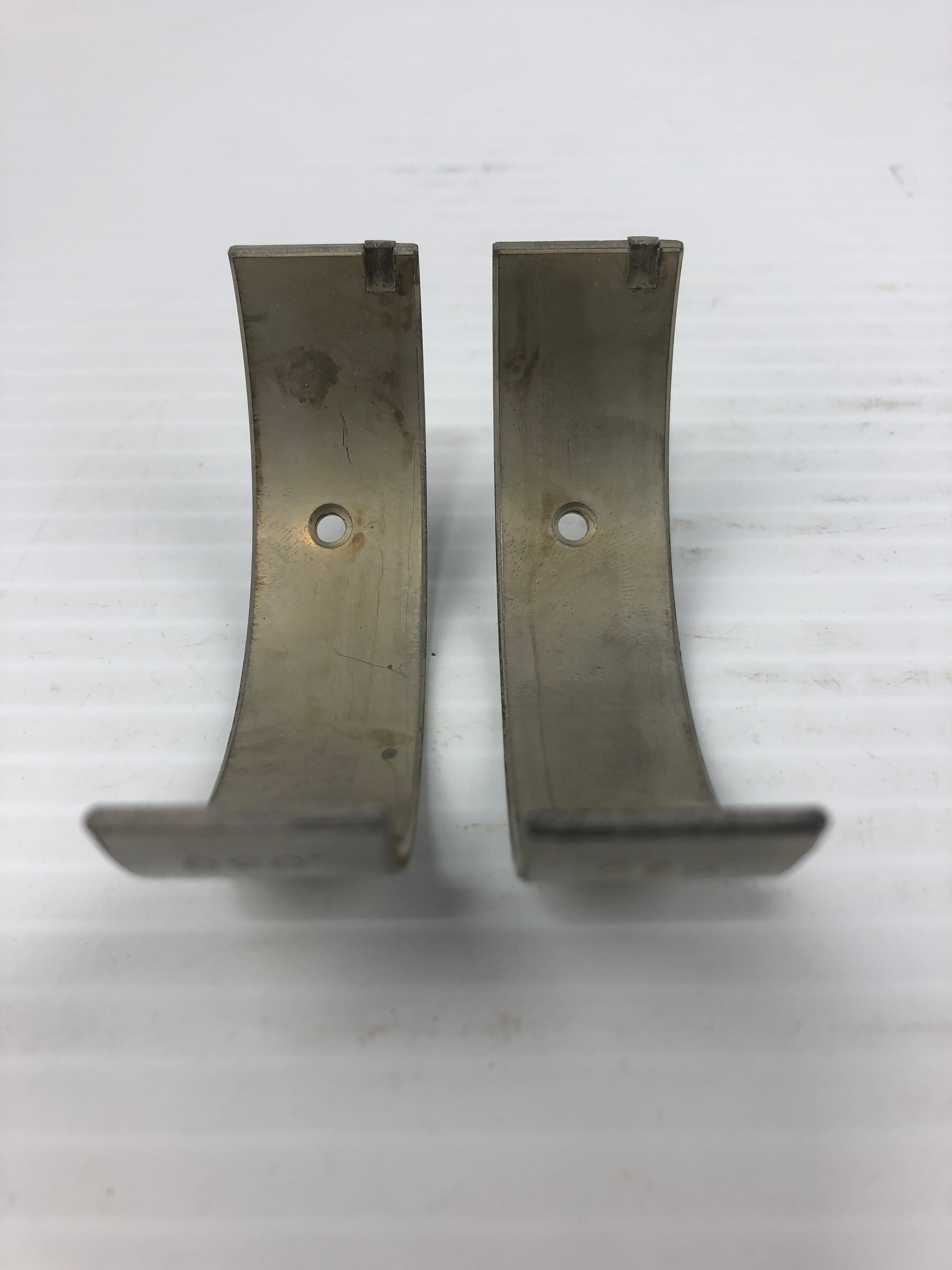 Clevite CB831P30 Engine Connecting Rod Bearing Pair CB-831 P-30
