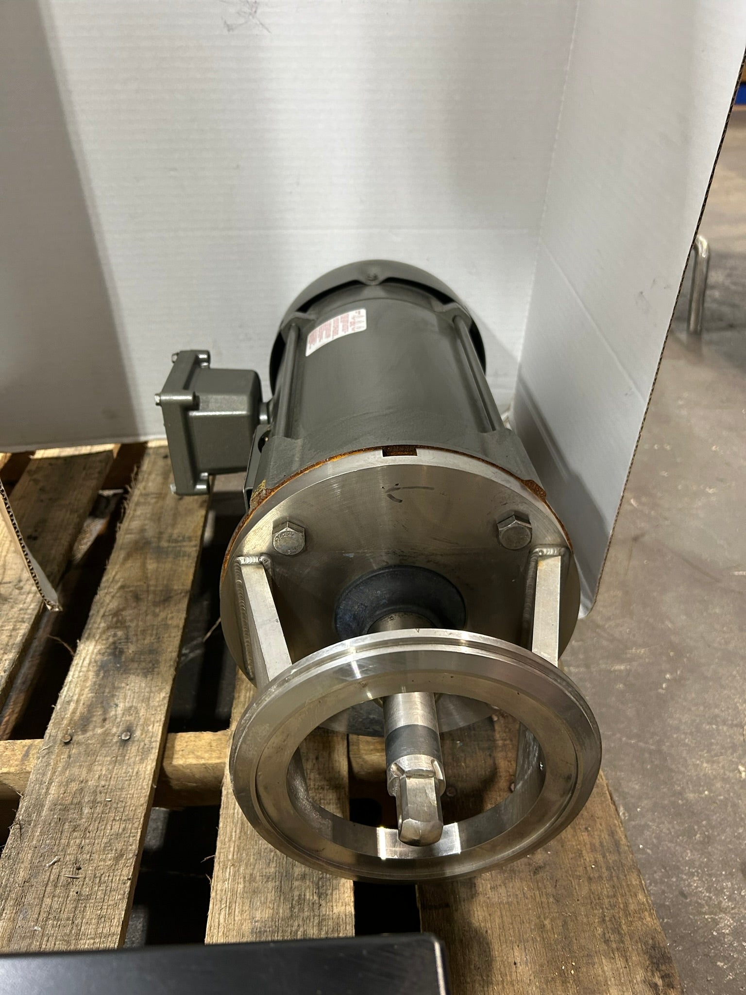 Baldor Reliance F36495139 AC Electric Motor 5/3 HP 3450/2900 RPM 3PH CAM5522T