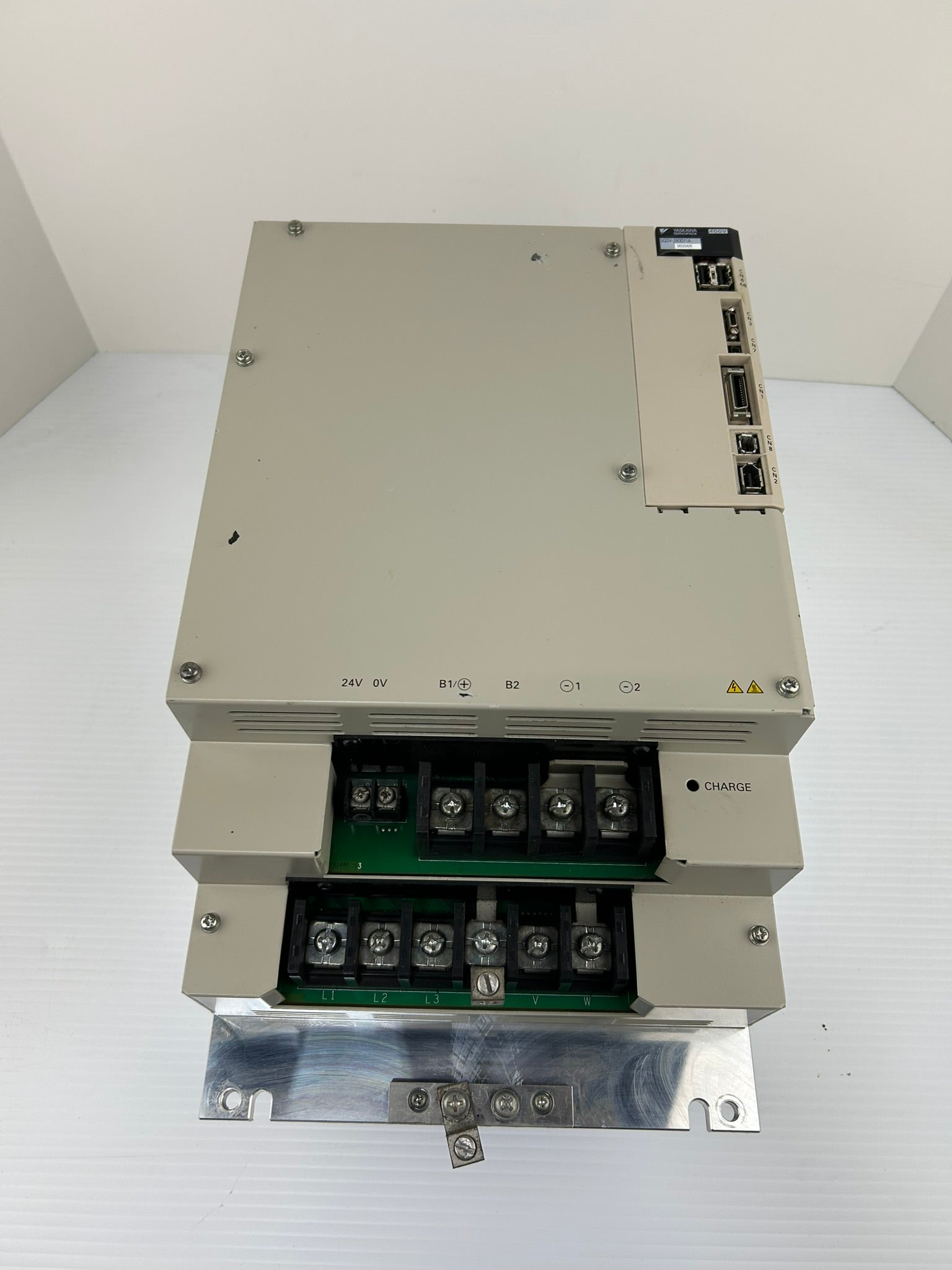 Yaskawa Electric SGDV-280D11A002000 Servopack Drive