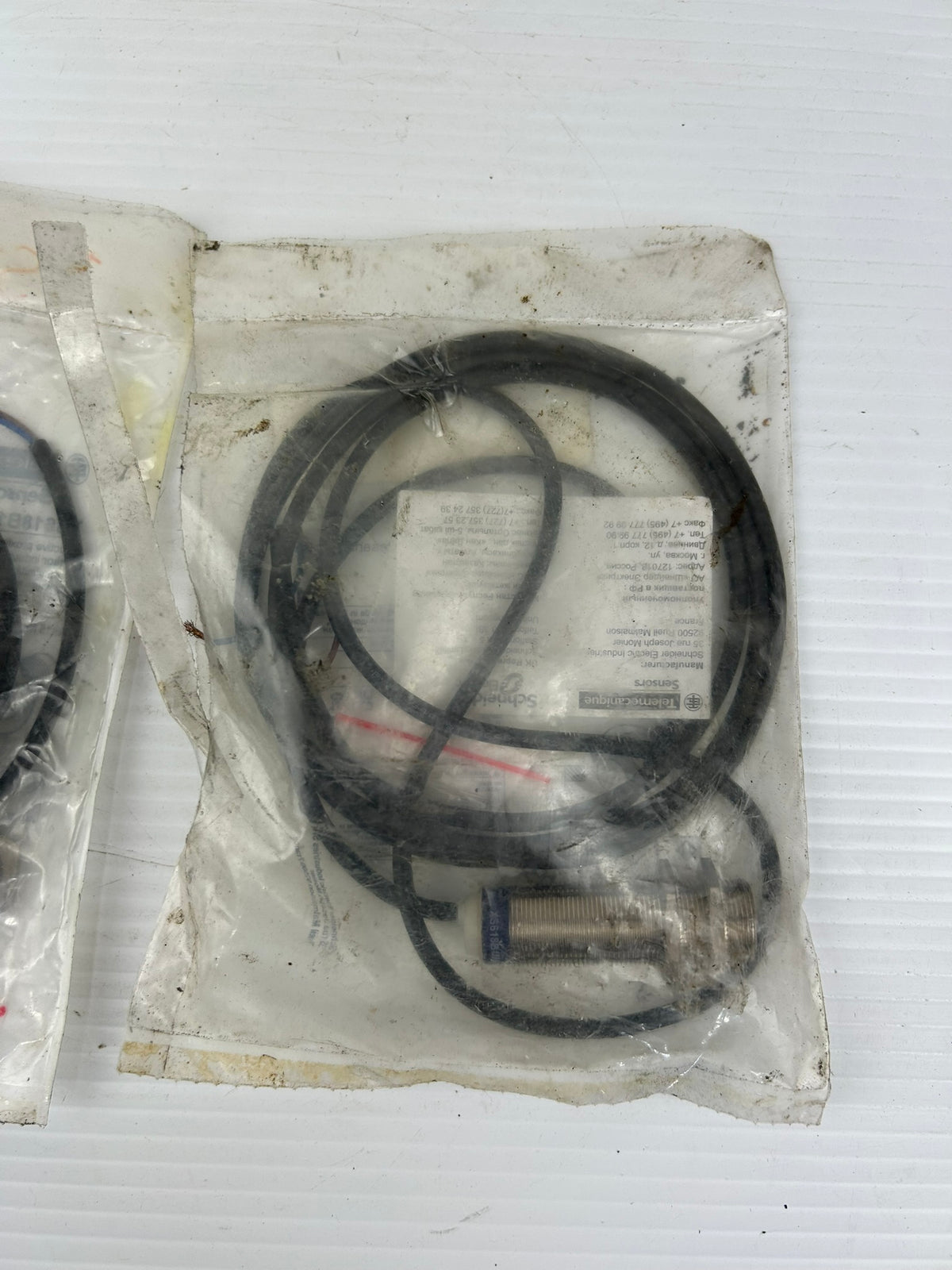 Telemecanique XS618B1MAL2 Inductive Proximity Sensor Switch M18 8mm - Lot of 2