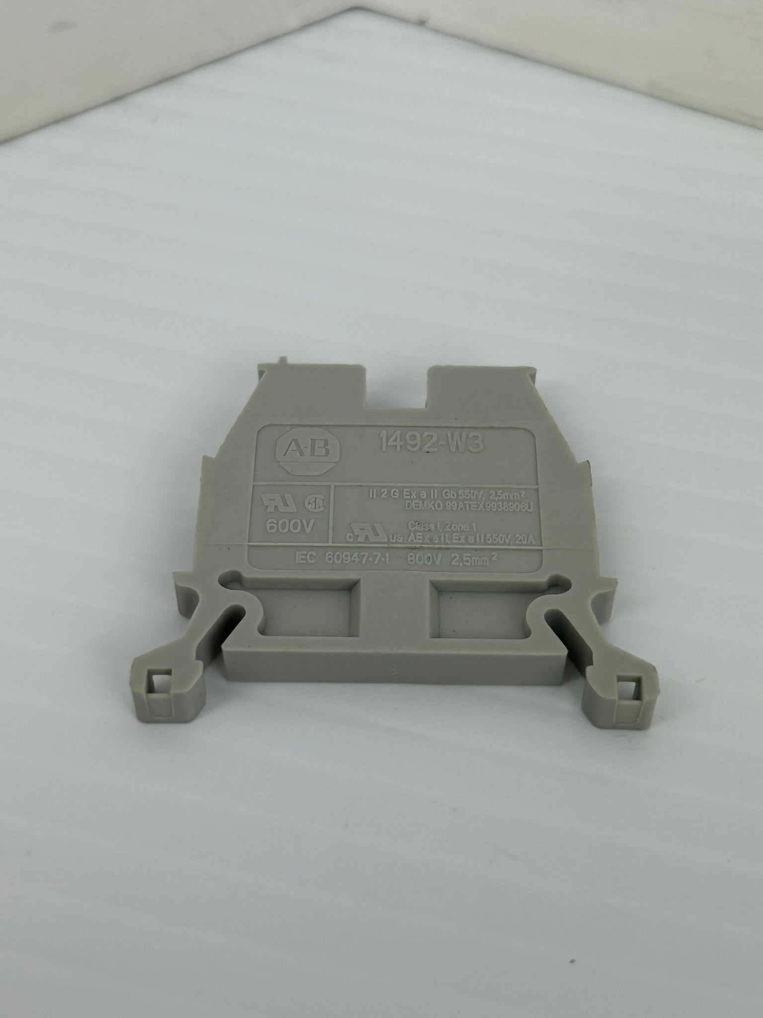 Allen-Bradley 1492-W3 Terminal Block 800V 2,5mm² - Lot of 42