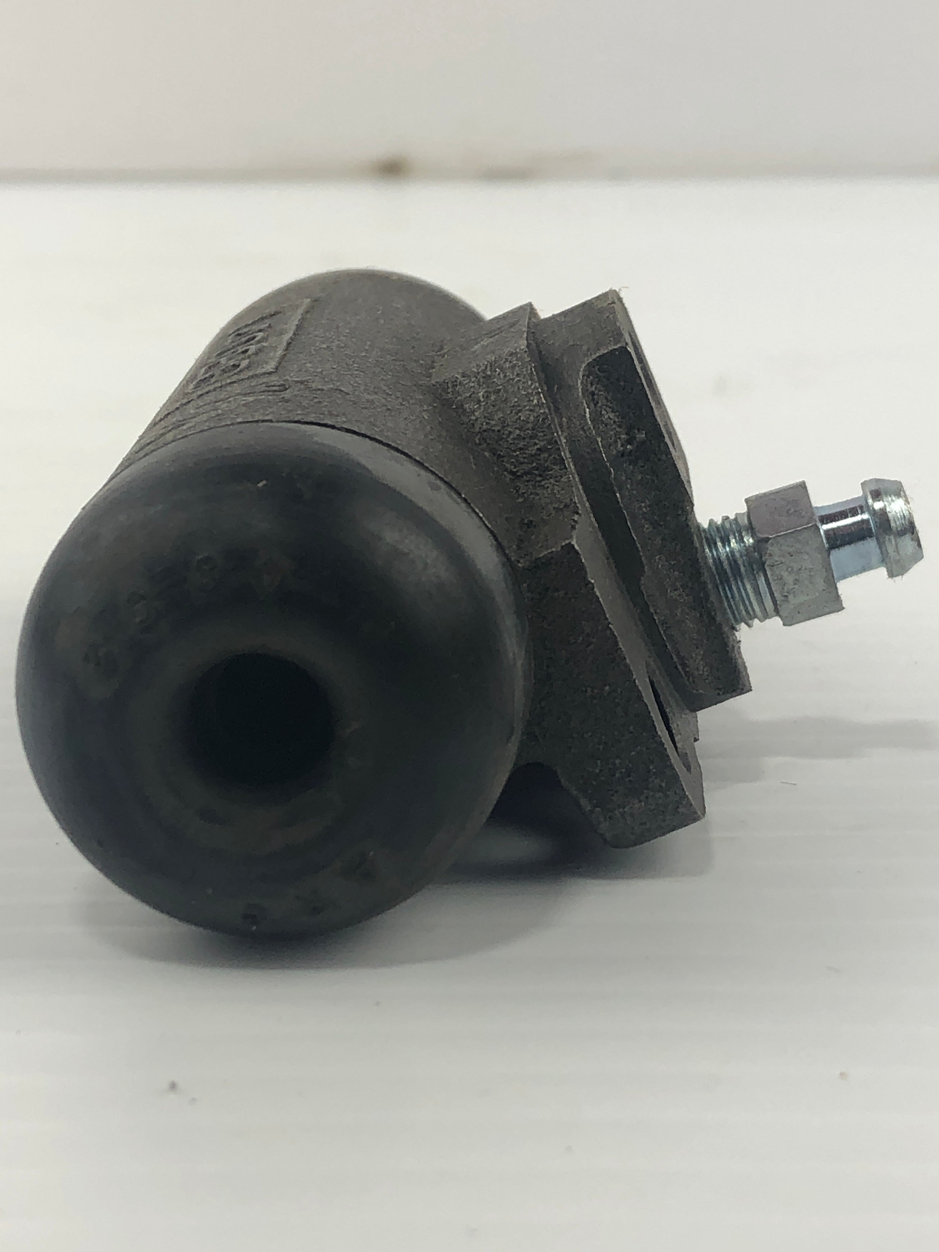 Drum Brake Wheel Cylinder-Element3 Rear Raybestos WC37856