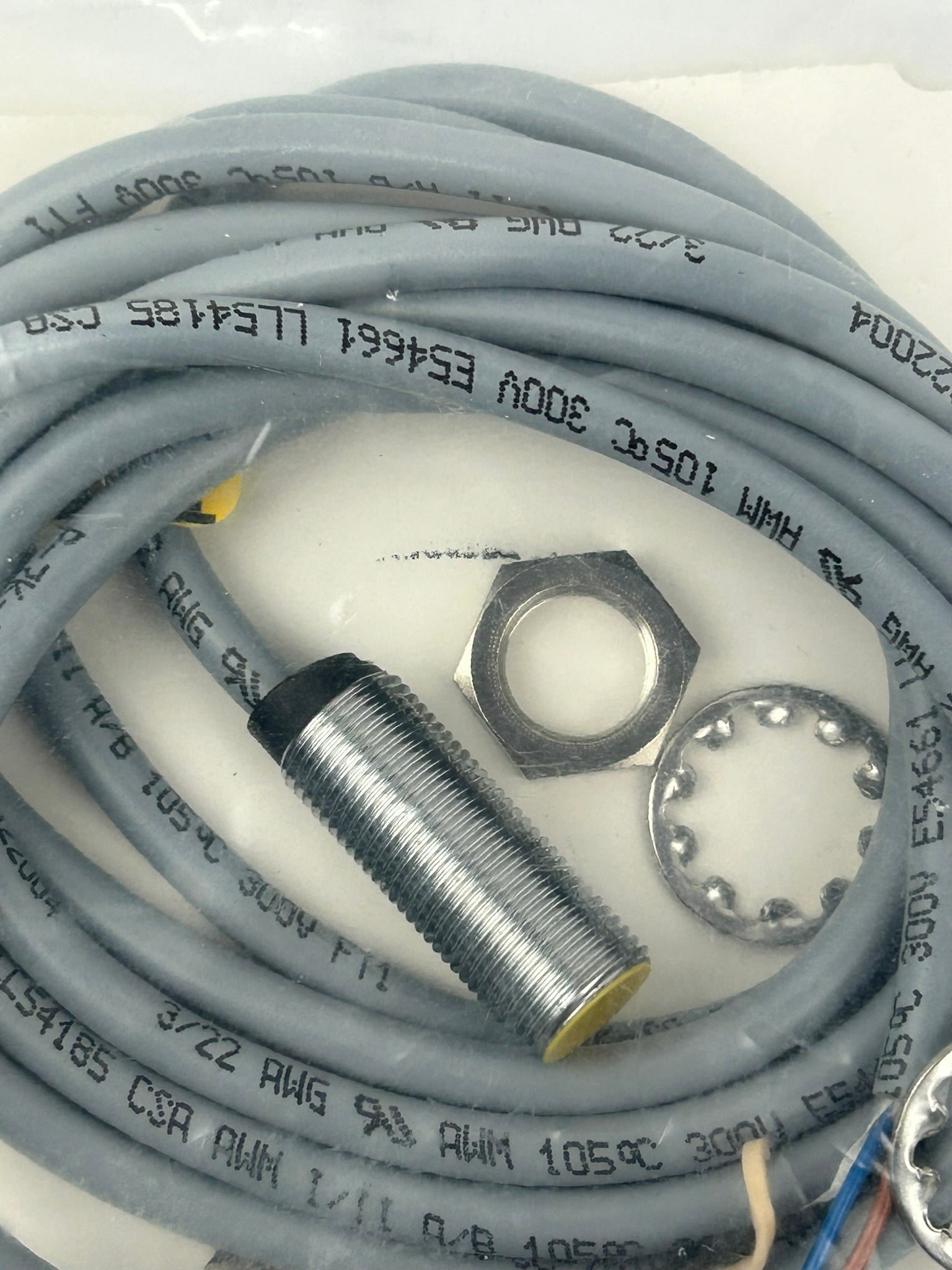 Turck BI2-G12K-AP6 Inductive Proximity Sensor 4670290 10-30 VDC 200mA
