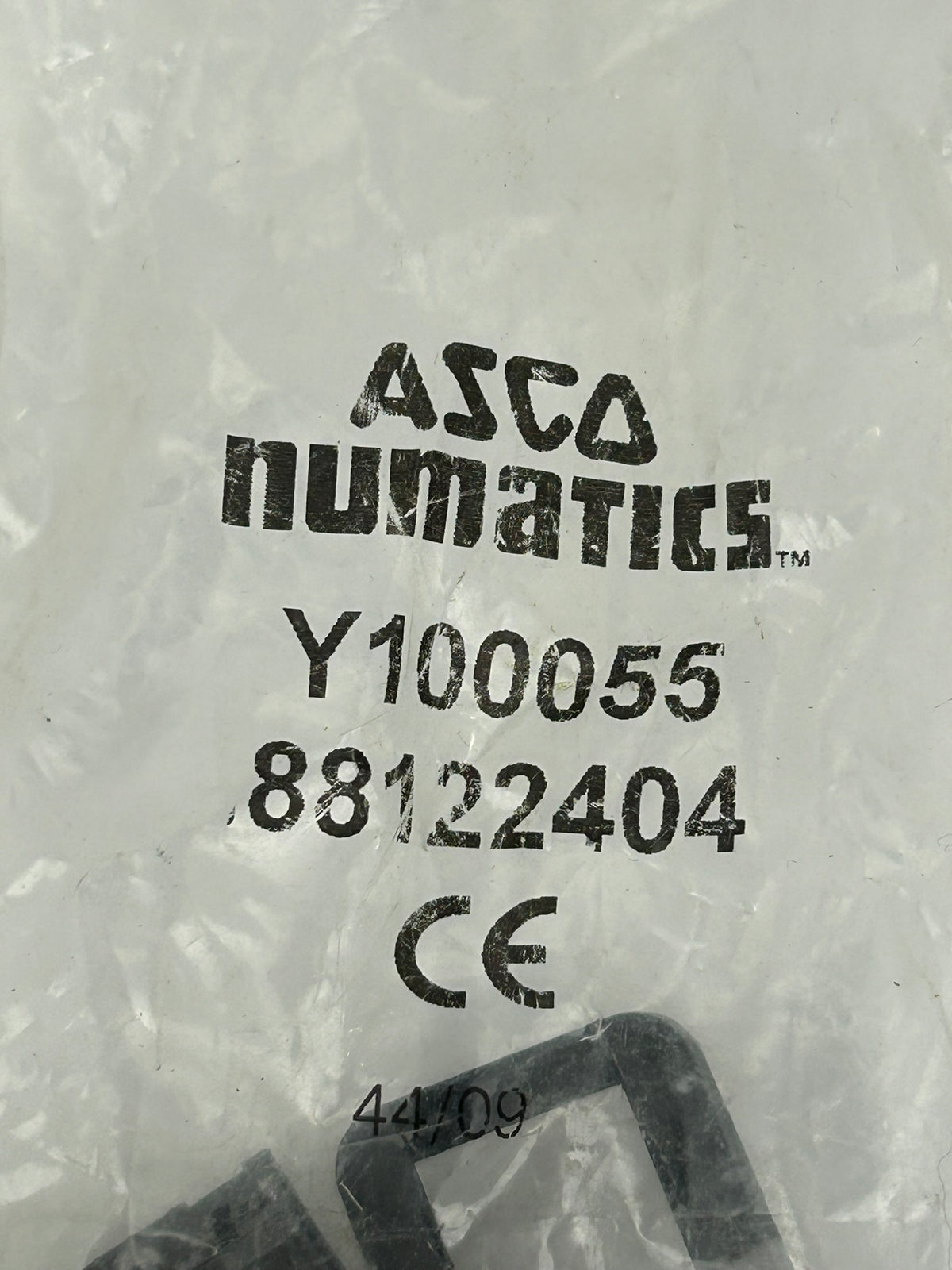 Asco Y100055 88122404 Numatics Connector - Lot of 4