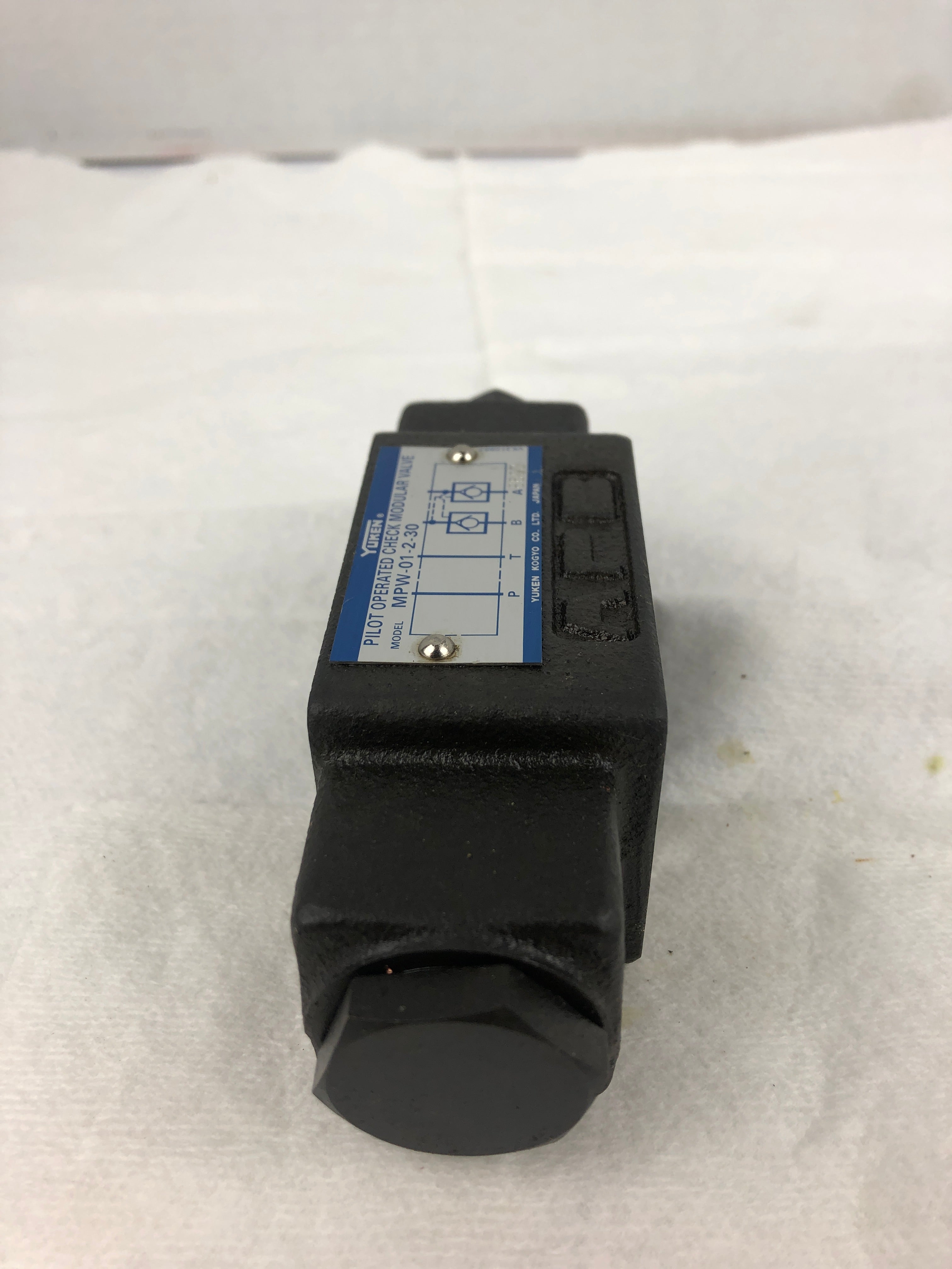 Yuken MPW-01-2-30 Pilot Operated Check Modular Valve