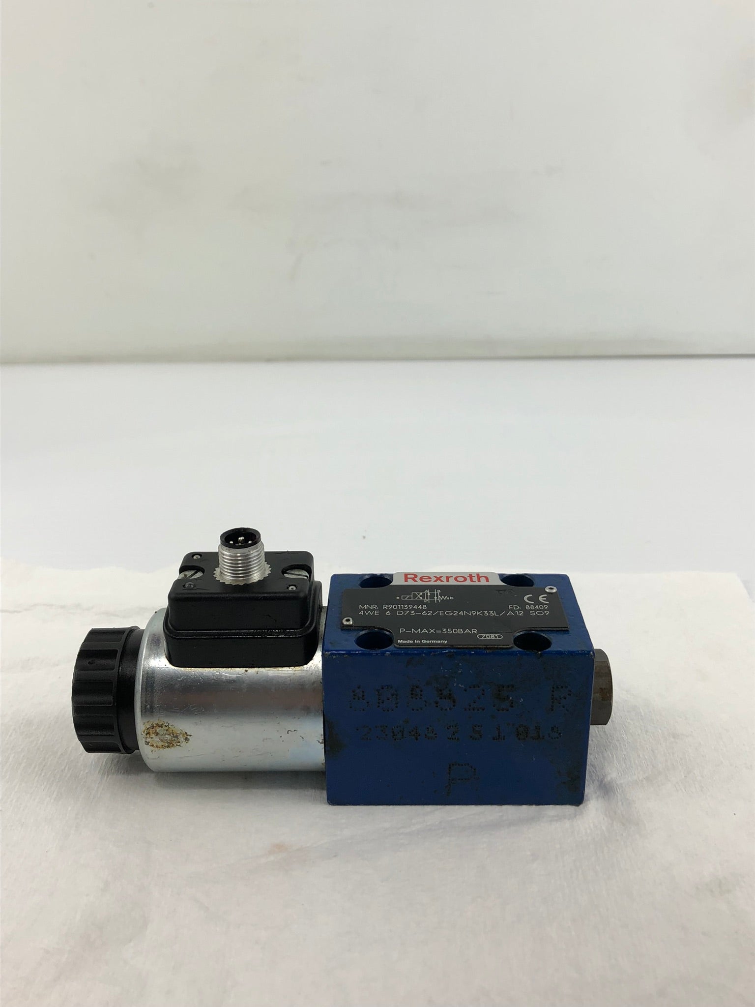 Rexroth 4WE 6 D73-62/EG24N9K33L/A12 SO9 Control Valve R901139448