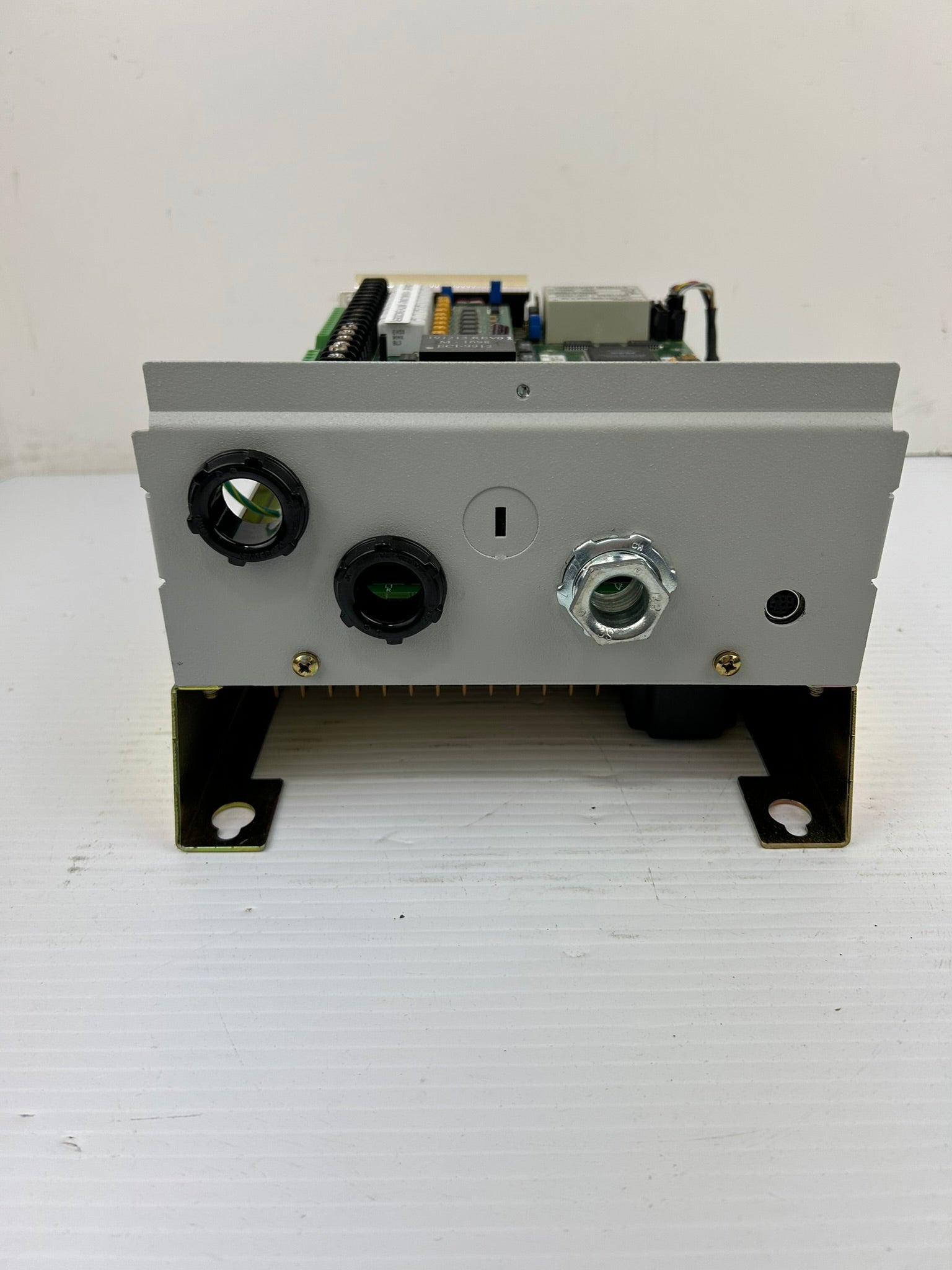 Allen-Bradley 1336E-BRF10-AA-EN-L9E Drive Ser D 22kVA 3PH 380/480V 28A 50/60Hz