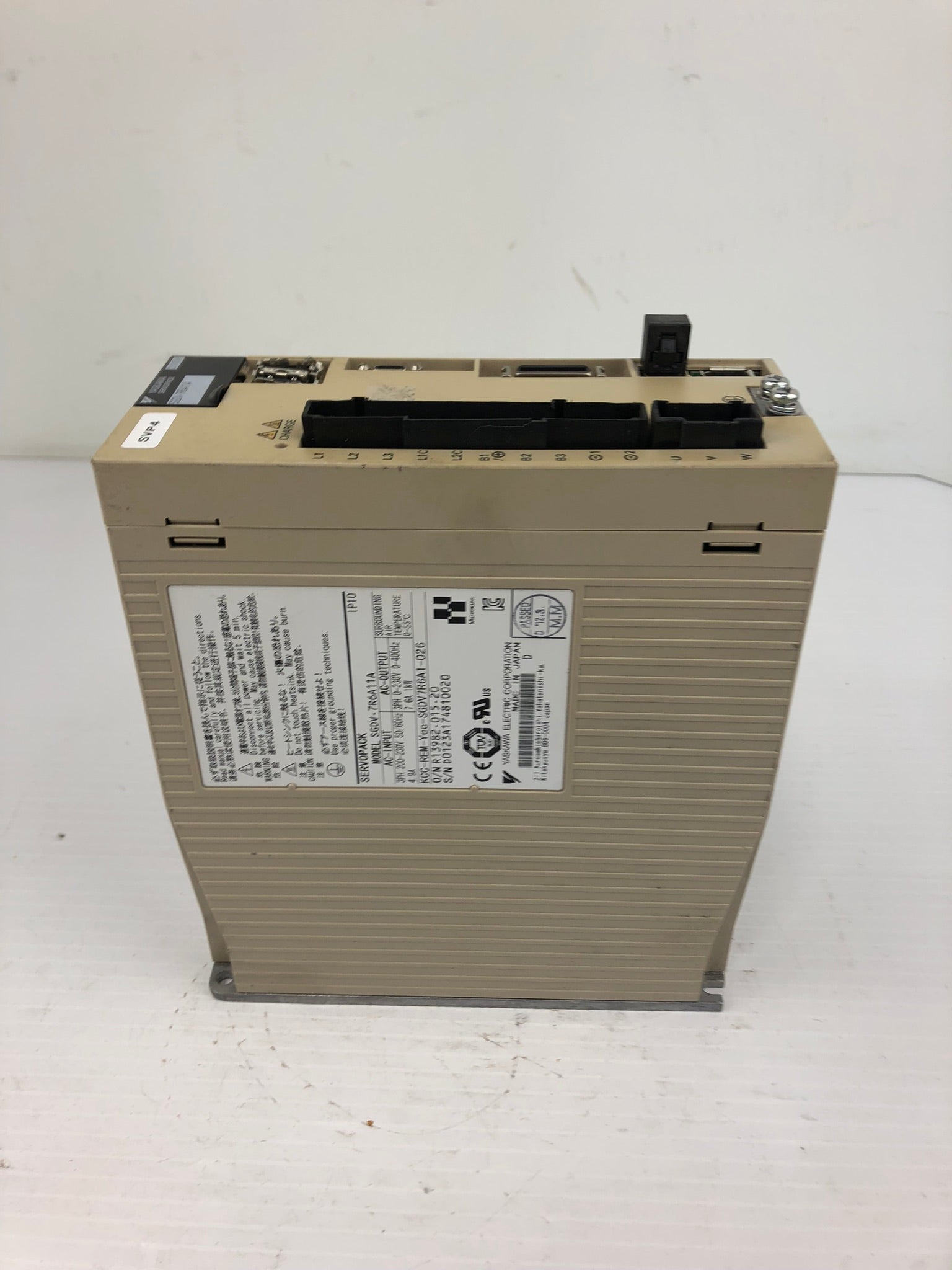 Yaskawa SGDV-7R6A11A Servopack 200V