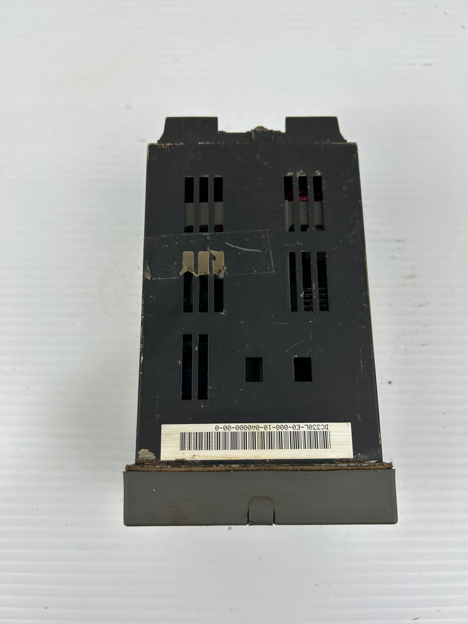 Honeywell DC330L-E0-000-10-0A0000-00-0 Temperature Controller UDC3300