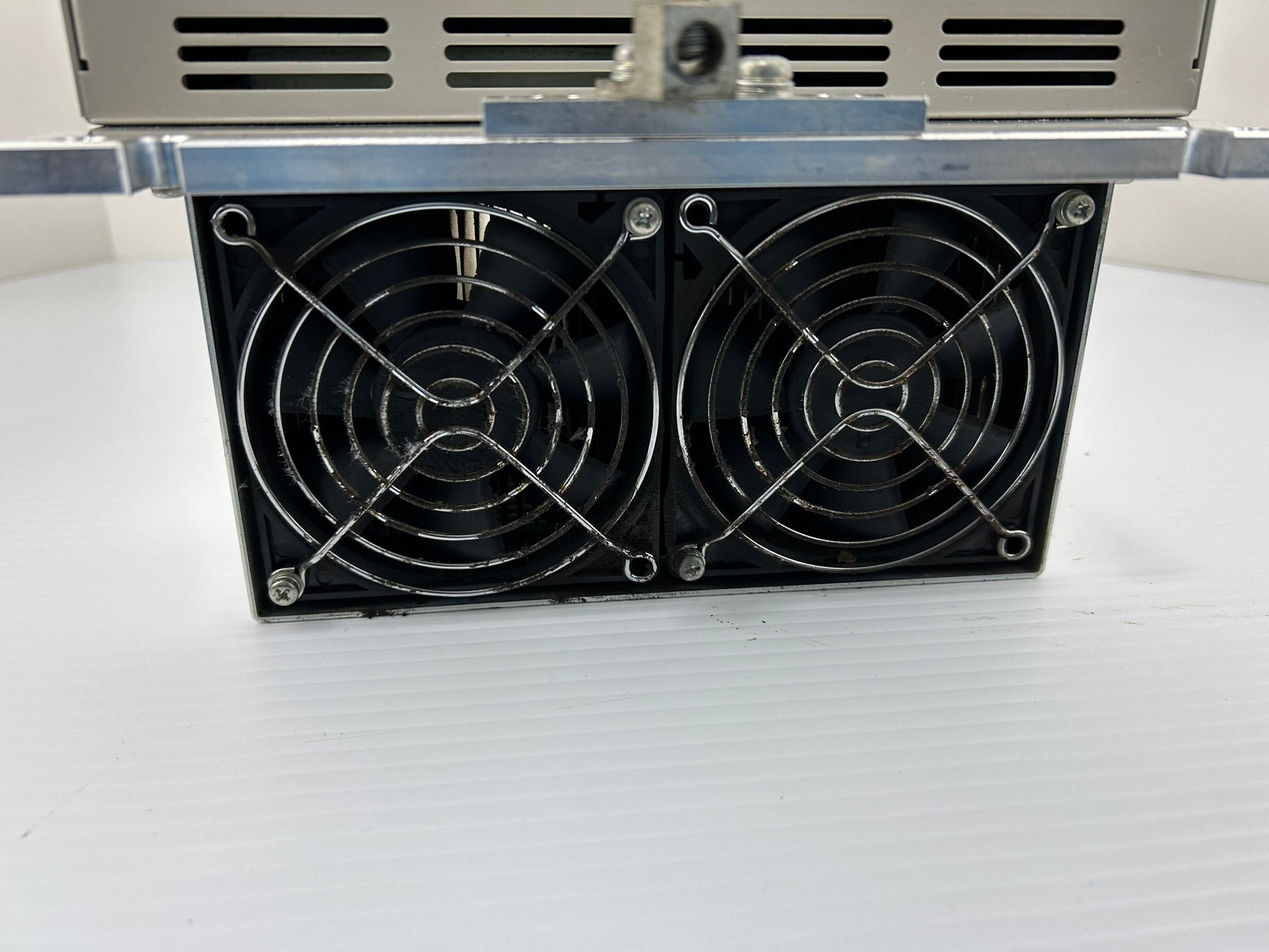 Yaskawa Electric SGDV-280D11A002000 Servopack Drive