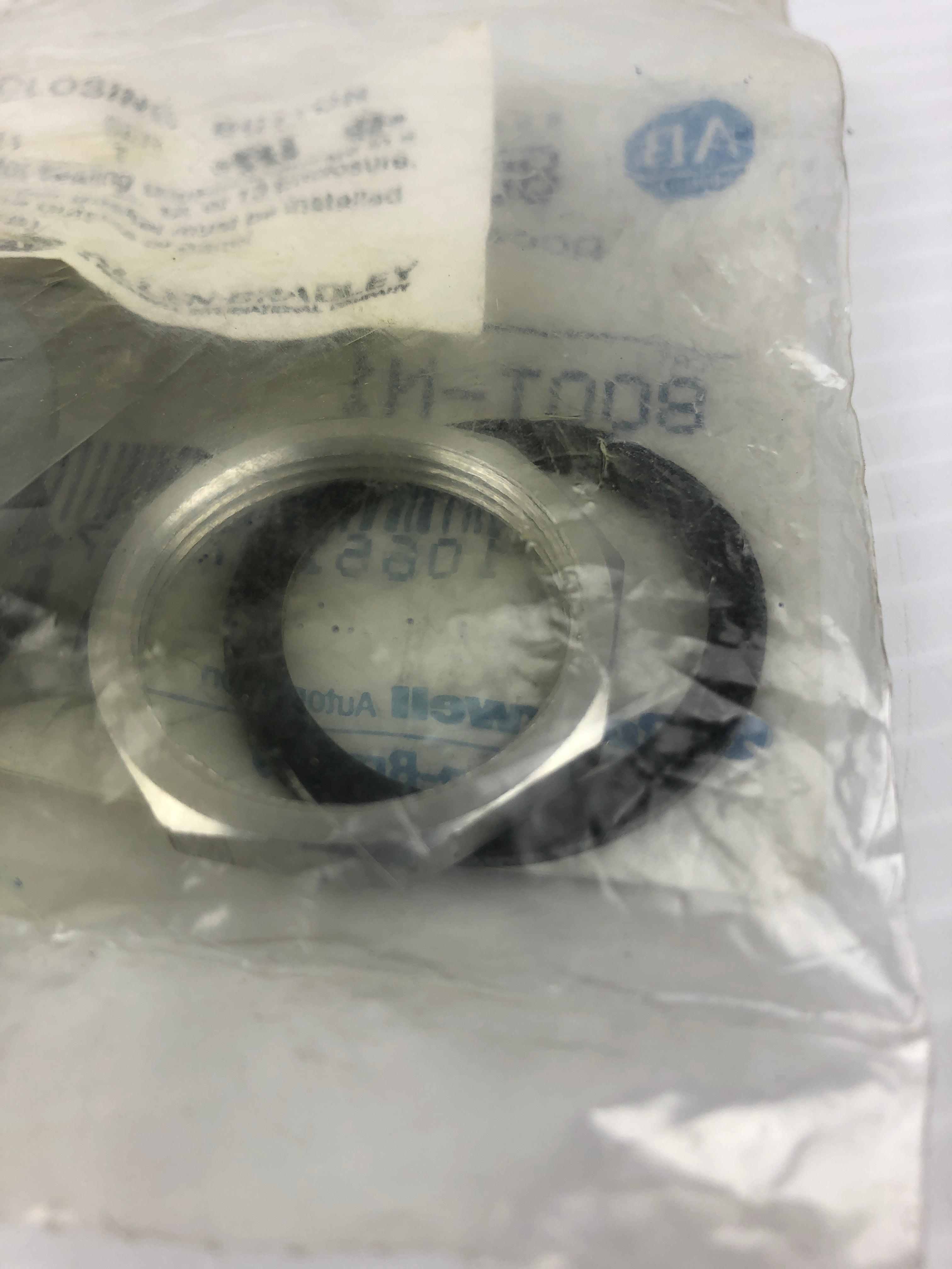 Allen-Bradley 800T-N1 Closing Button Grey