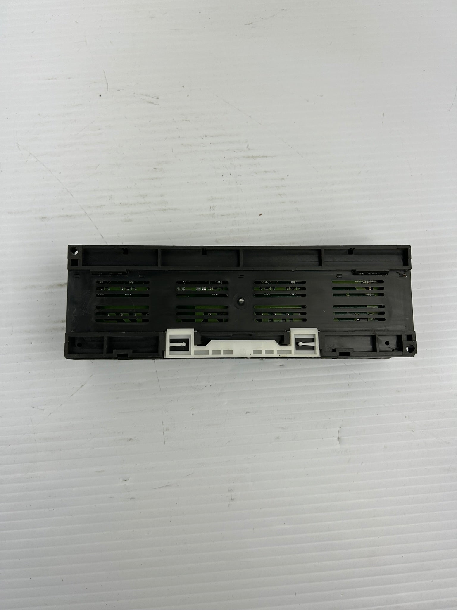 Mitsubishi AJ65BTB2-16R Melsec CC-Link Output Unit PLC Module 24VDC/240VAC 2A
