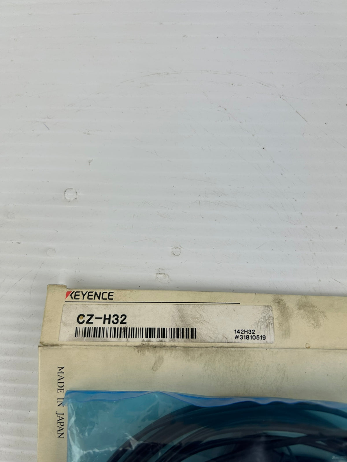 Keyence CZ-H32 Digital Fiberoptic Reflective Sensor Head