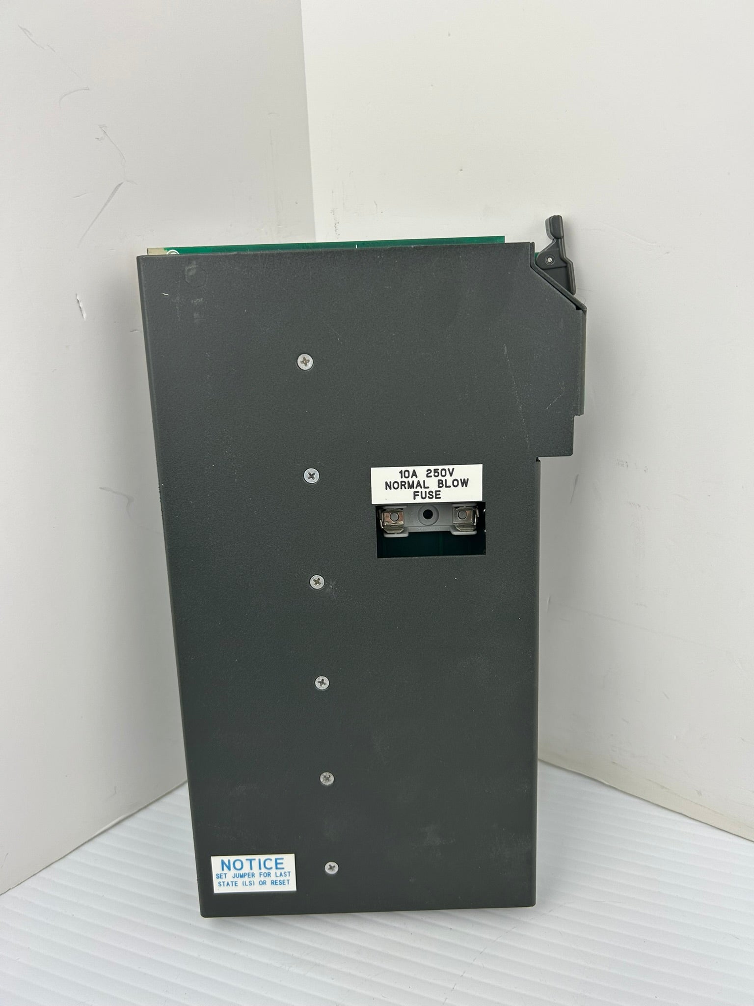 Allen-Bradley 1771-OAD AC Output Module 12-120V 8A