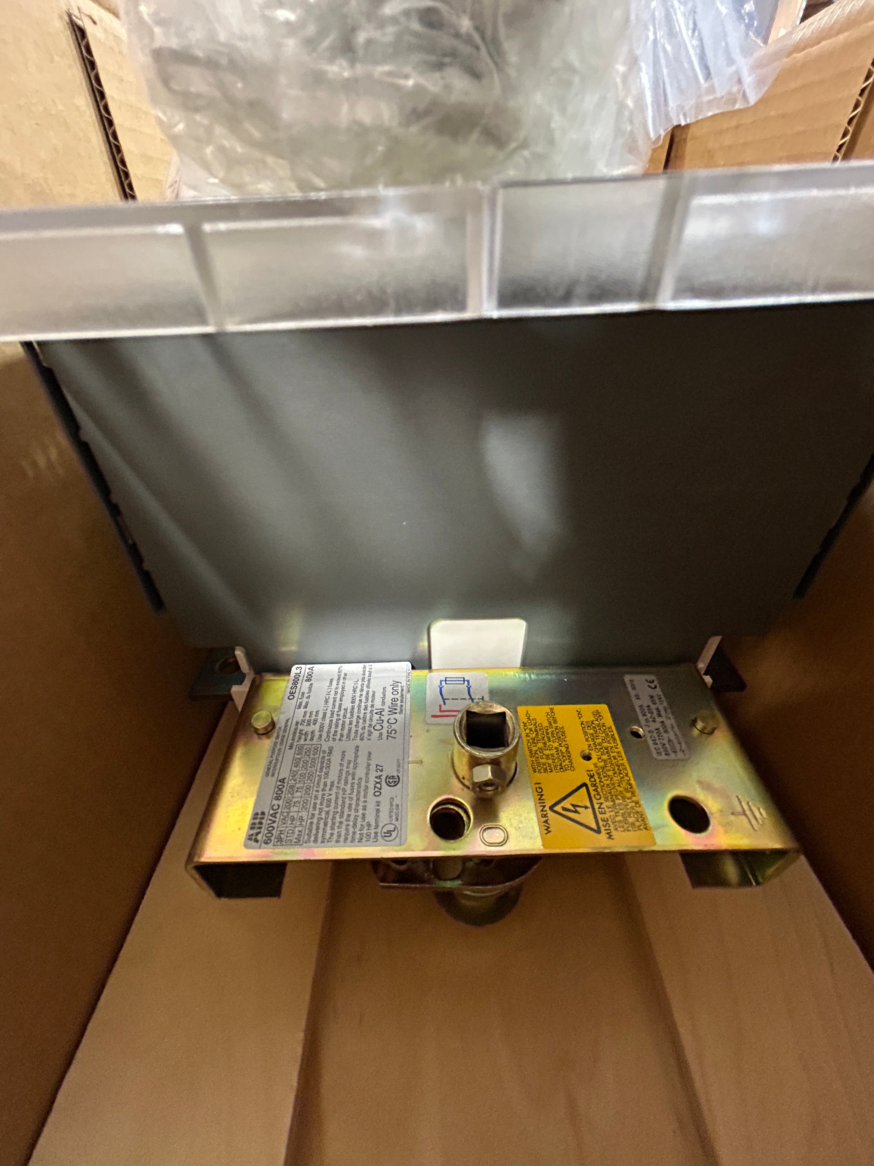 ABB OES800L3 Fusible Disconnect Switch 3P 800A 600VAC 3PH OES800L3PAB