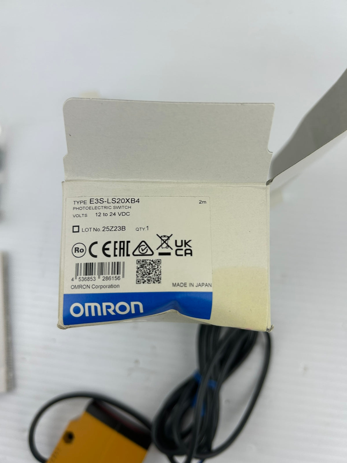 Omron E3S-LS20XB4 Photoelectric Switch 12 to 24 VDC