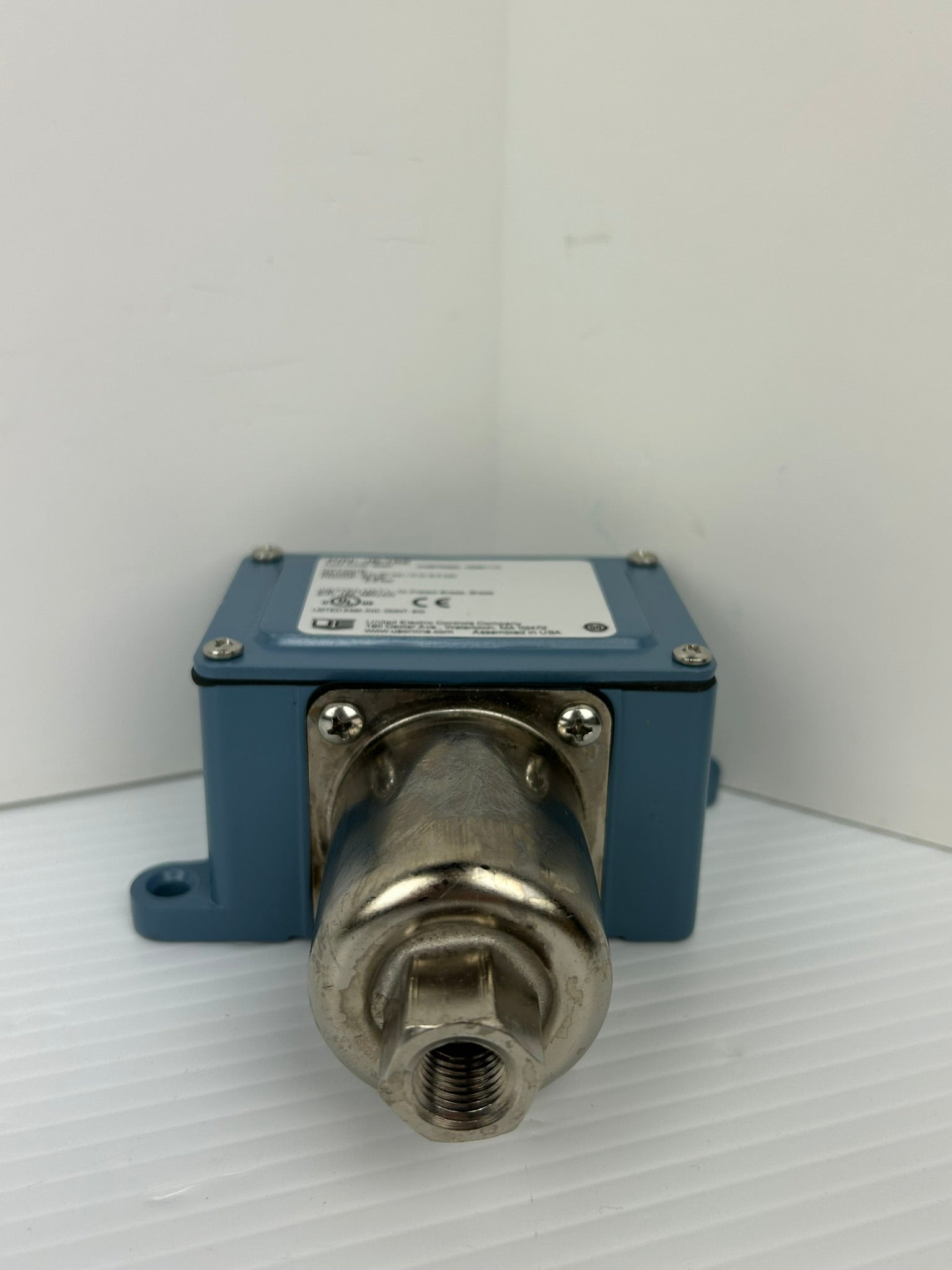 United Electric Controls J6-152 Pressure Switch 0-50PSI 0-3.4bar