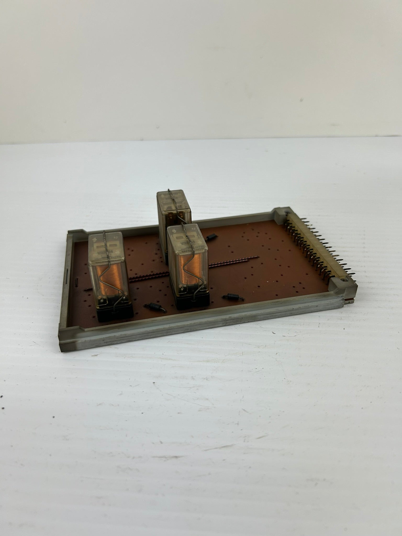 Barmag Electronic Circuit Board E110/00 with 3 Relays E110-00