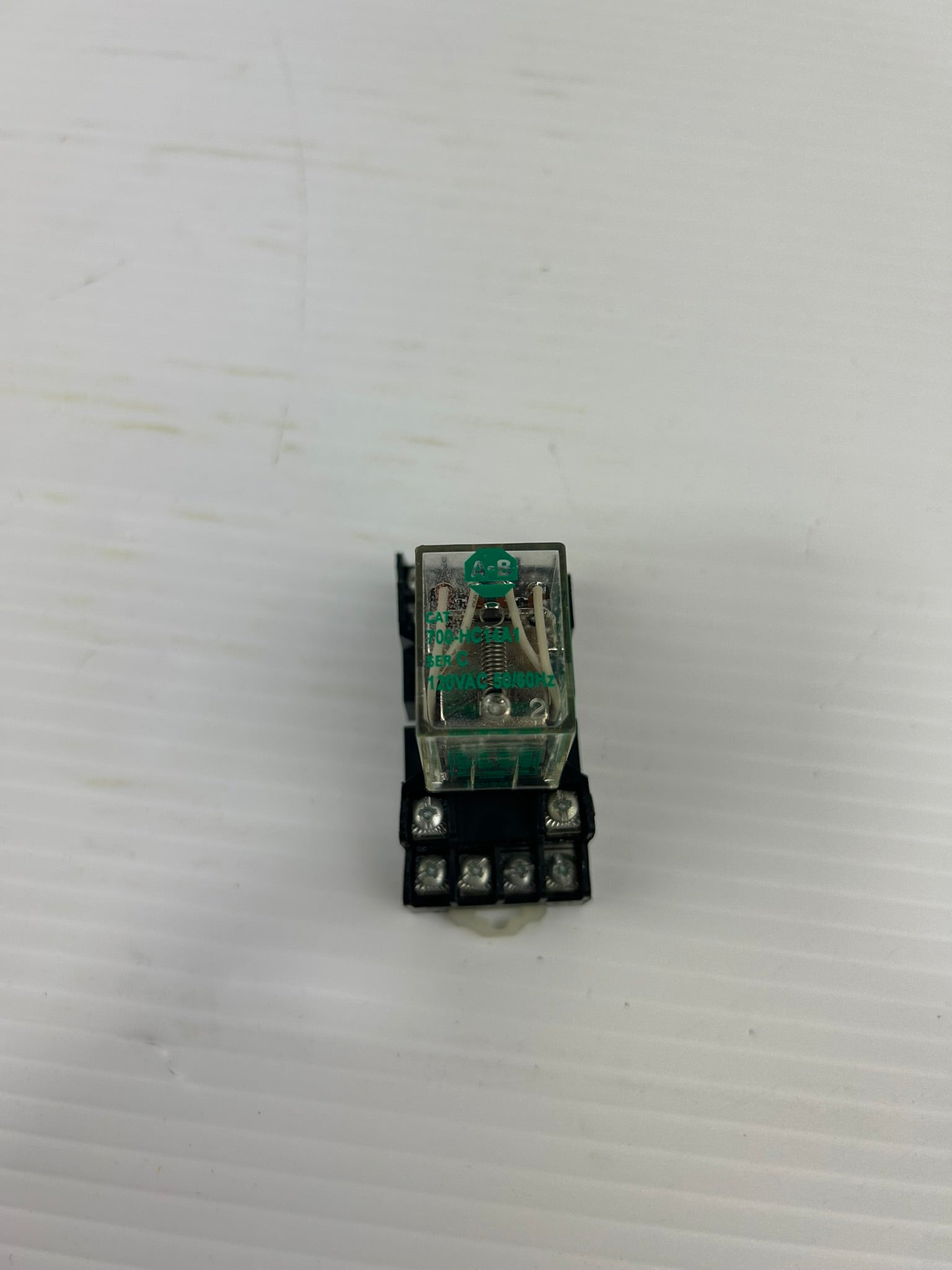 Allen-Bradley 700-HC14A1 Relay Series C with 700-HN128 Base Series B
