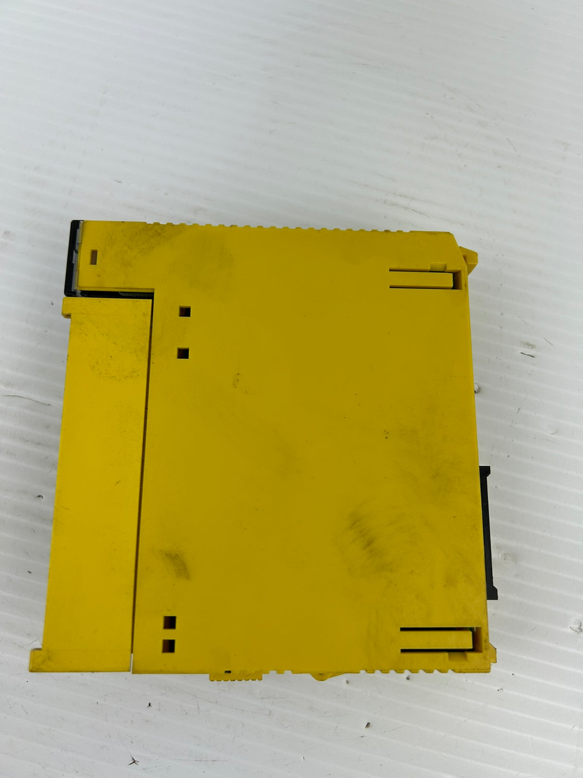 Fanuc A03B-0807-C107 AIA16G 16 Point 115VAC Digital Input Module CNC PLC