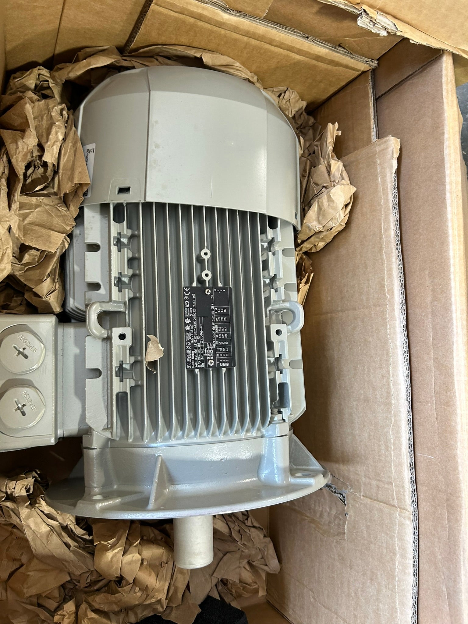 Siemens 1LE10231CB002FA4 7.5HP 460V 3PH TEFC Electric Motor 1AV3130B