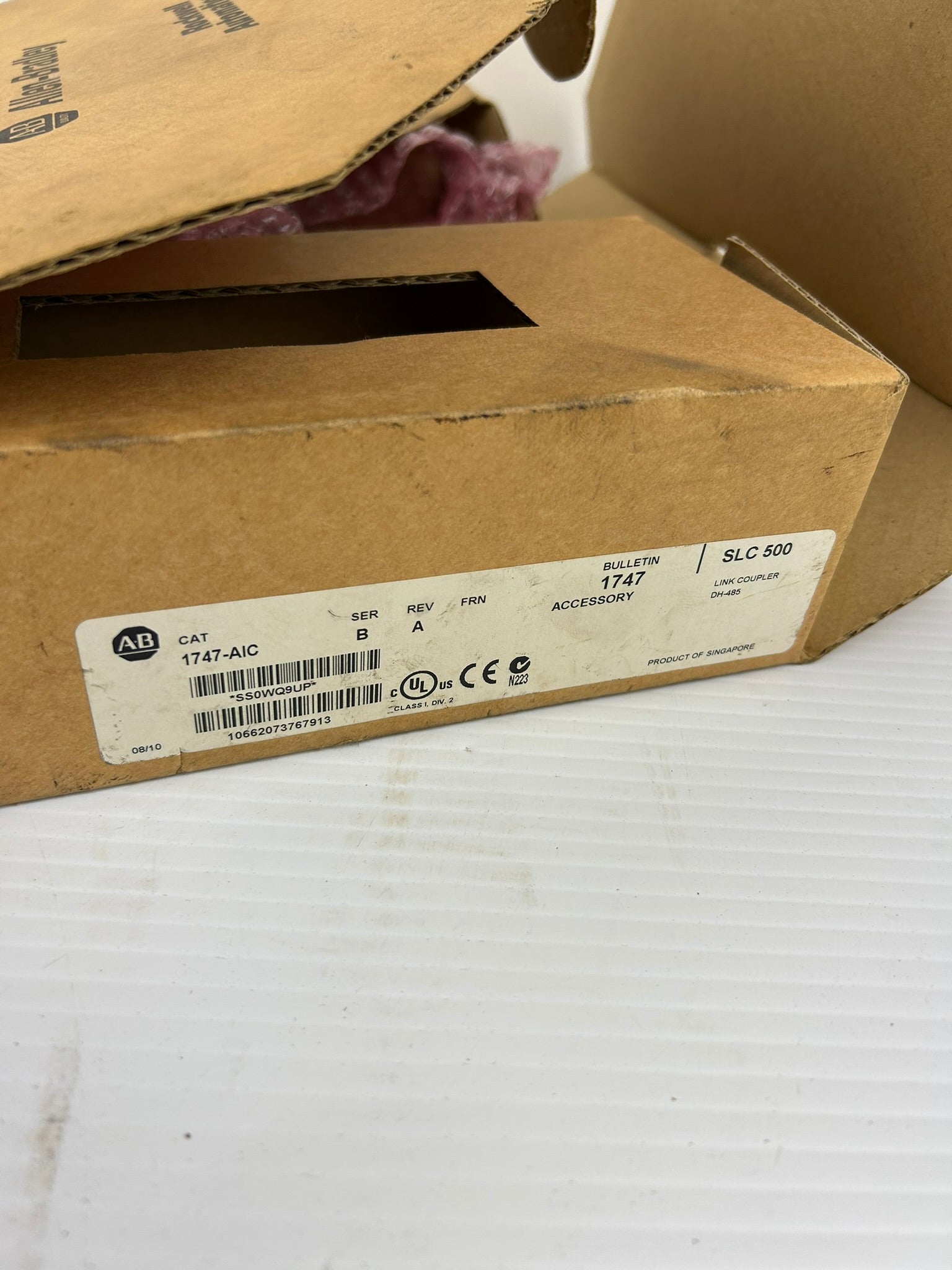 Allen Bradley 1747-AIC Accessory DH-485 Link Coupler Module Ser B Rev A - USA