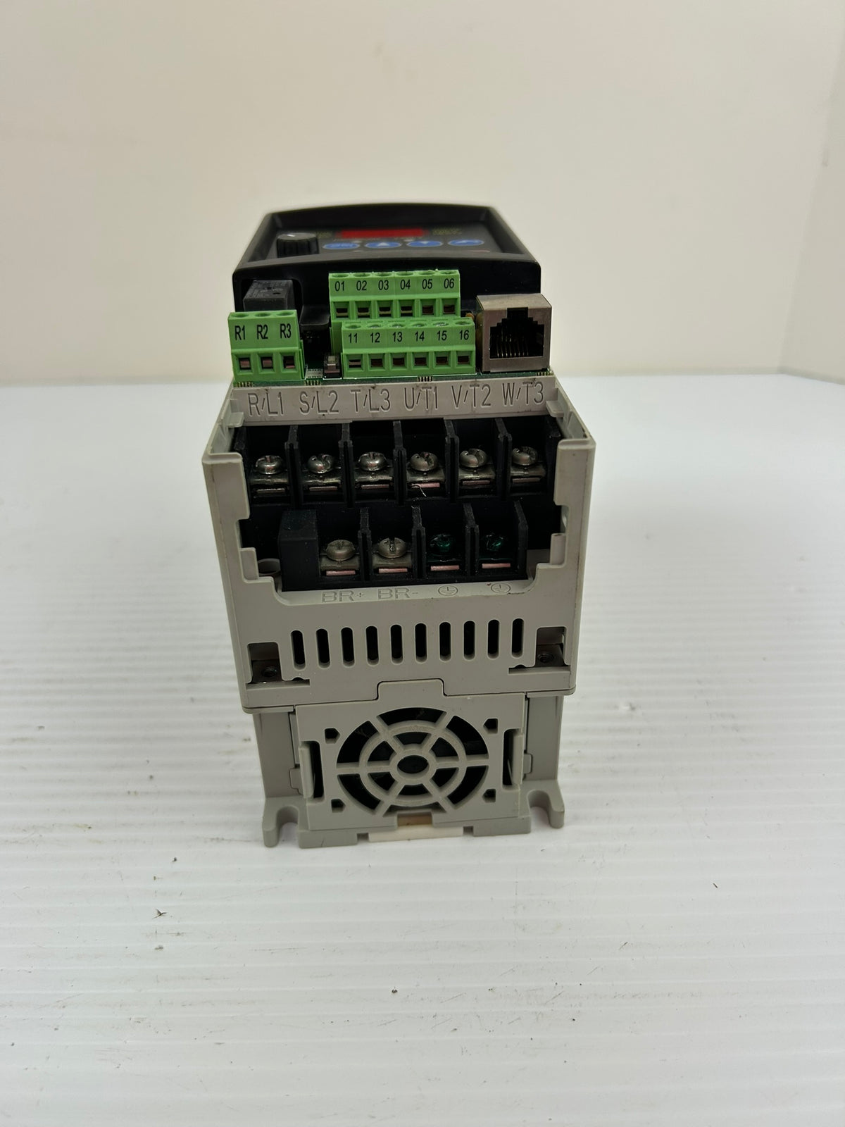 Allen Bradley 22A-B4P5N104 PowerFlex 4 Drive Series A - Missing Top Cover