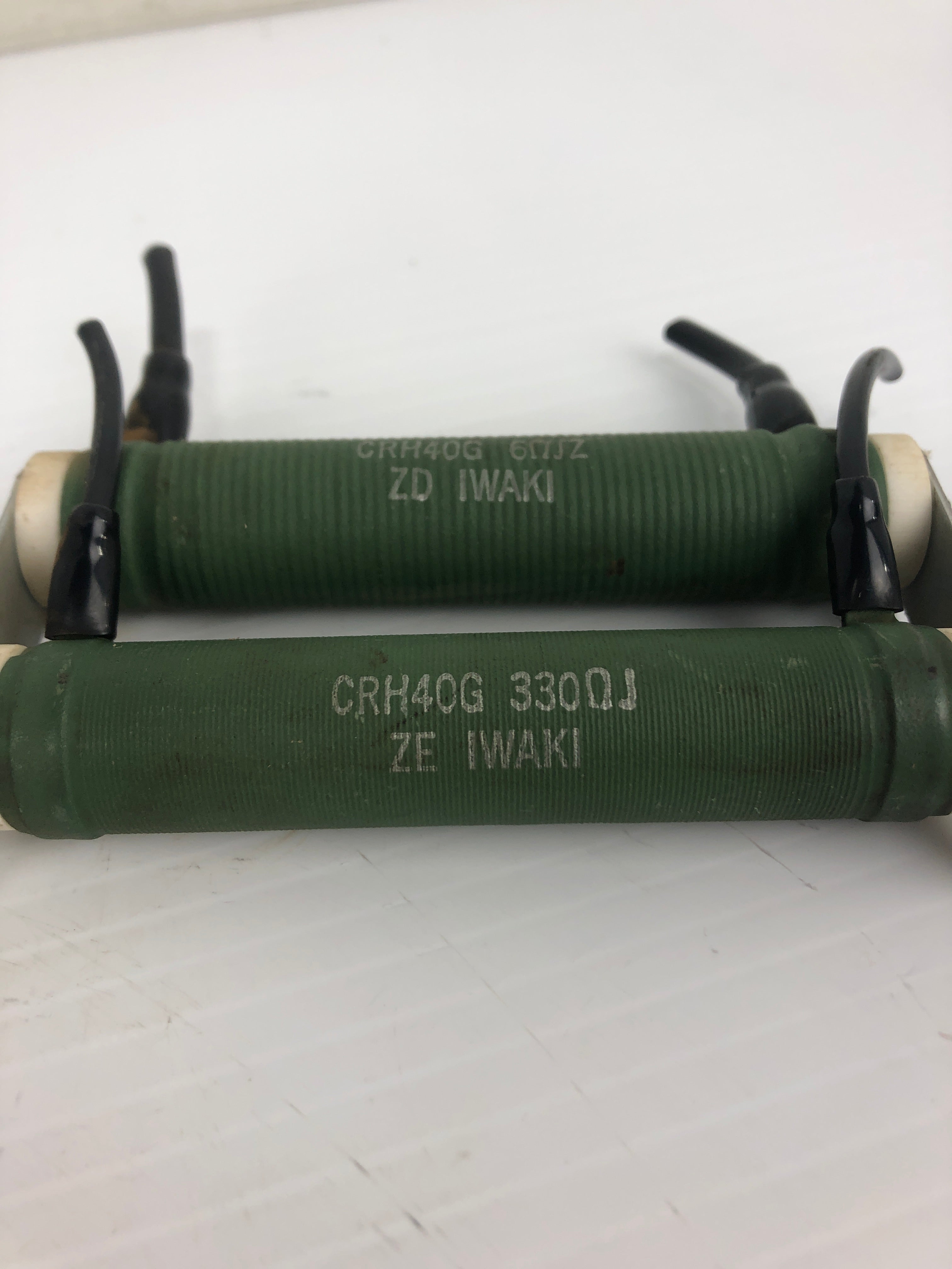 Iwaki CRH40G 6ΩJZ and 330ΩJ Resistor