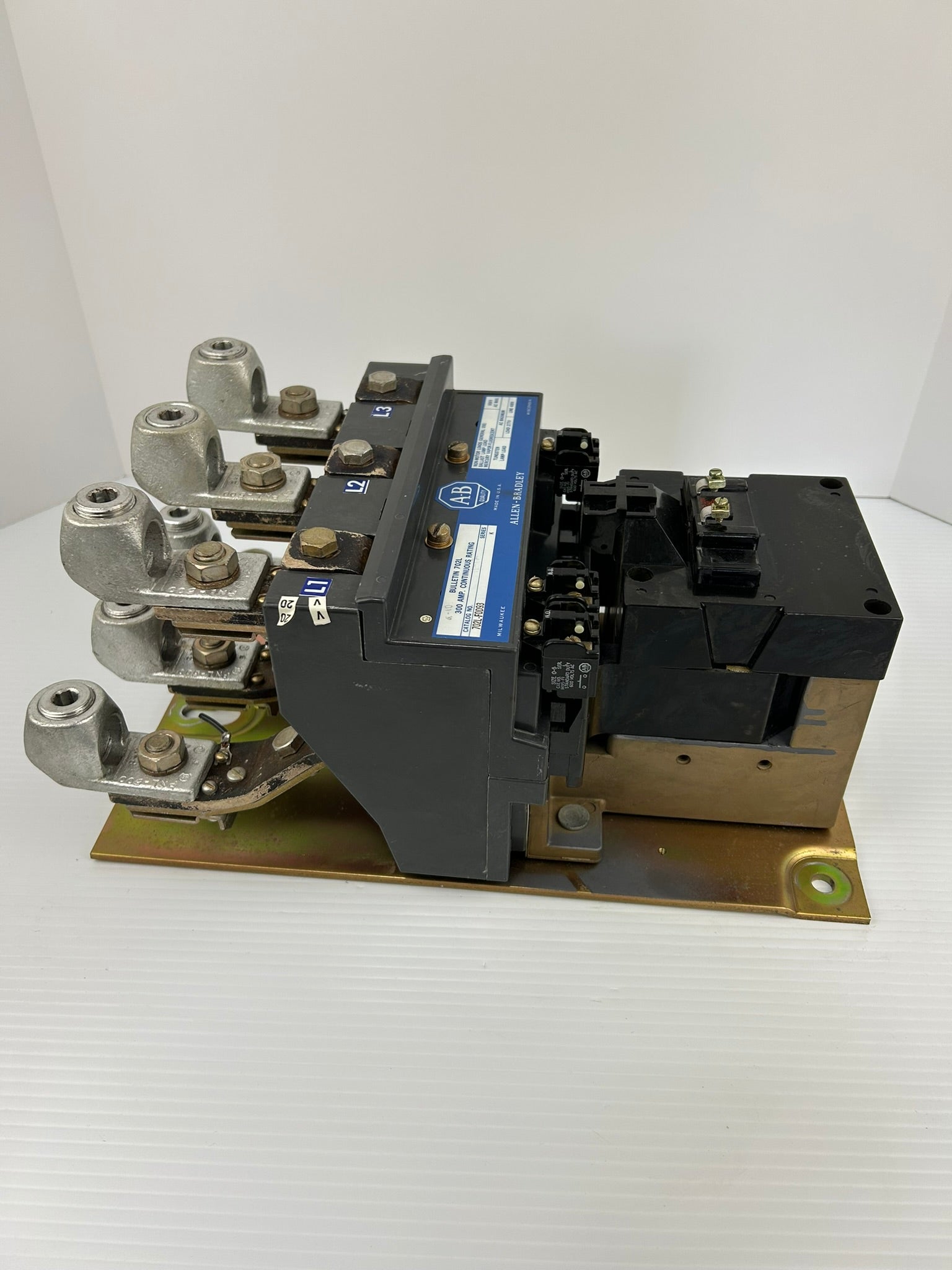 Allen Bradley 702L-F0D93 Contactor 300A 600VAC Series K Bulletin 702L