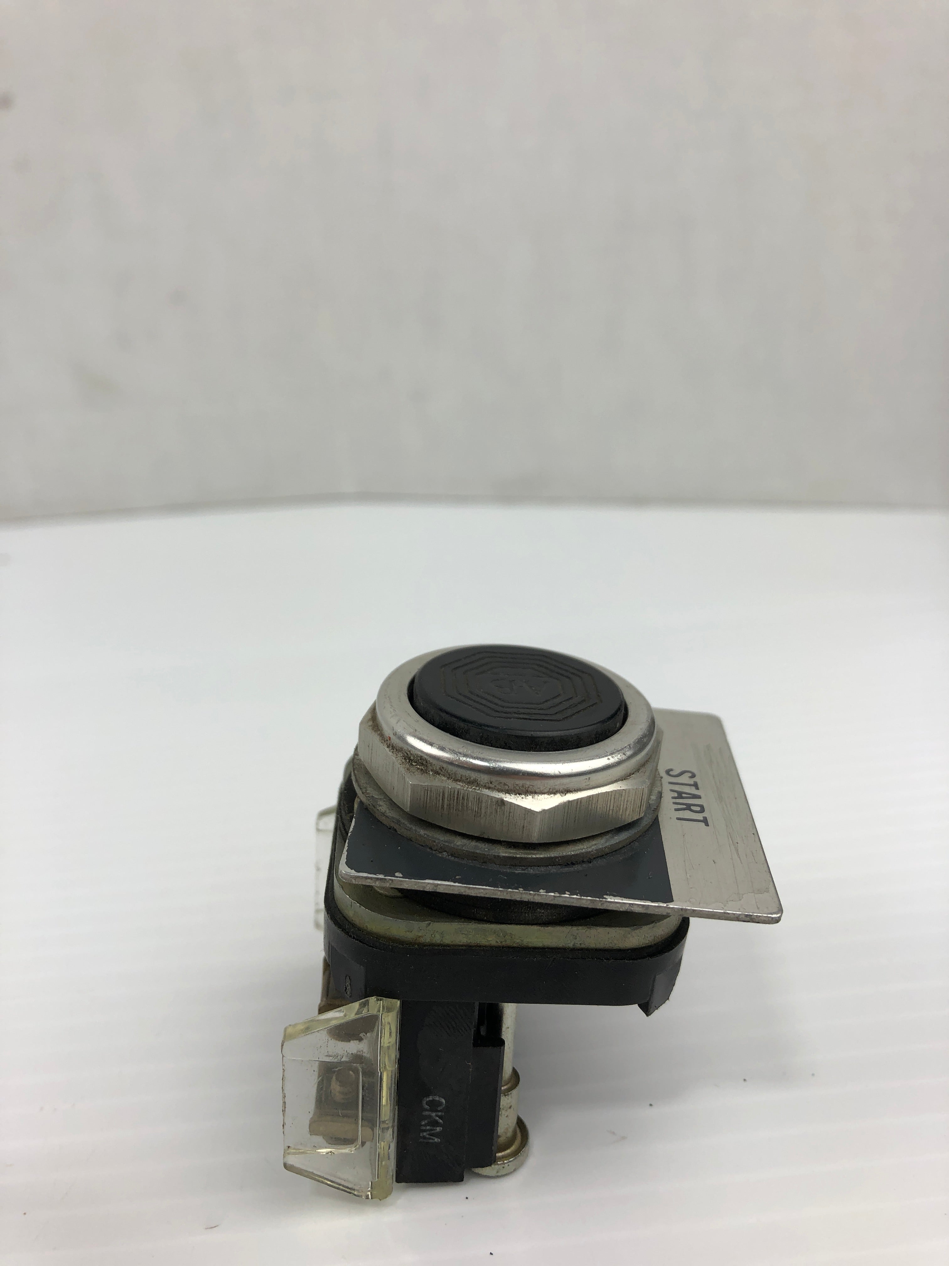 Allen Bradley 800T-A Push Button Series N Black