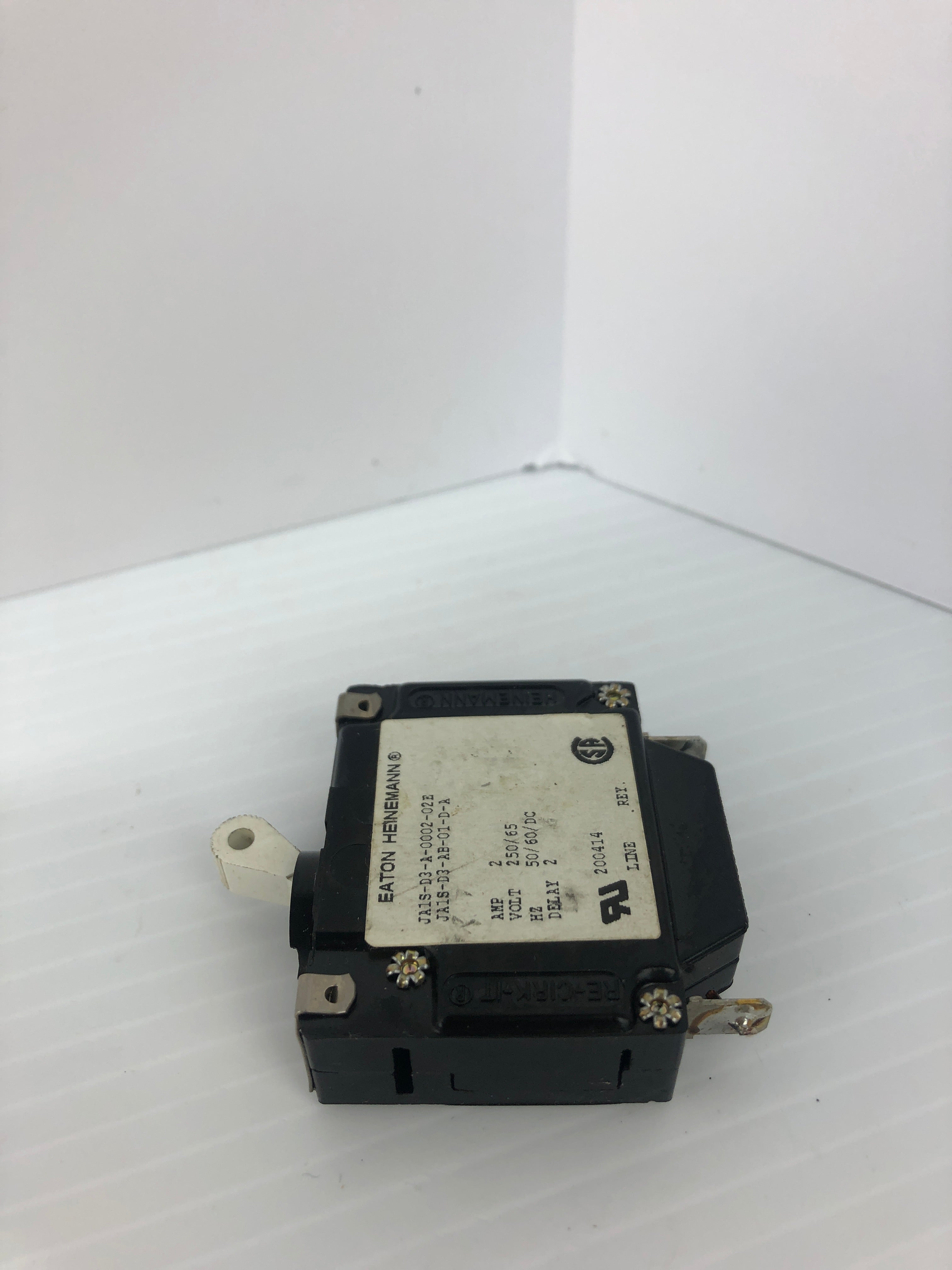 Eaton Heinemann JA1S-D3-A-0002-02E Circuit Breaker JA1S-D3-AB-01-D-A 250/65V 2A
