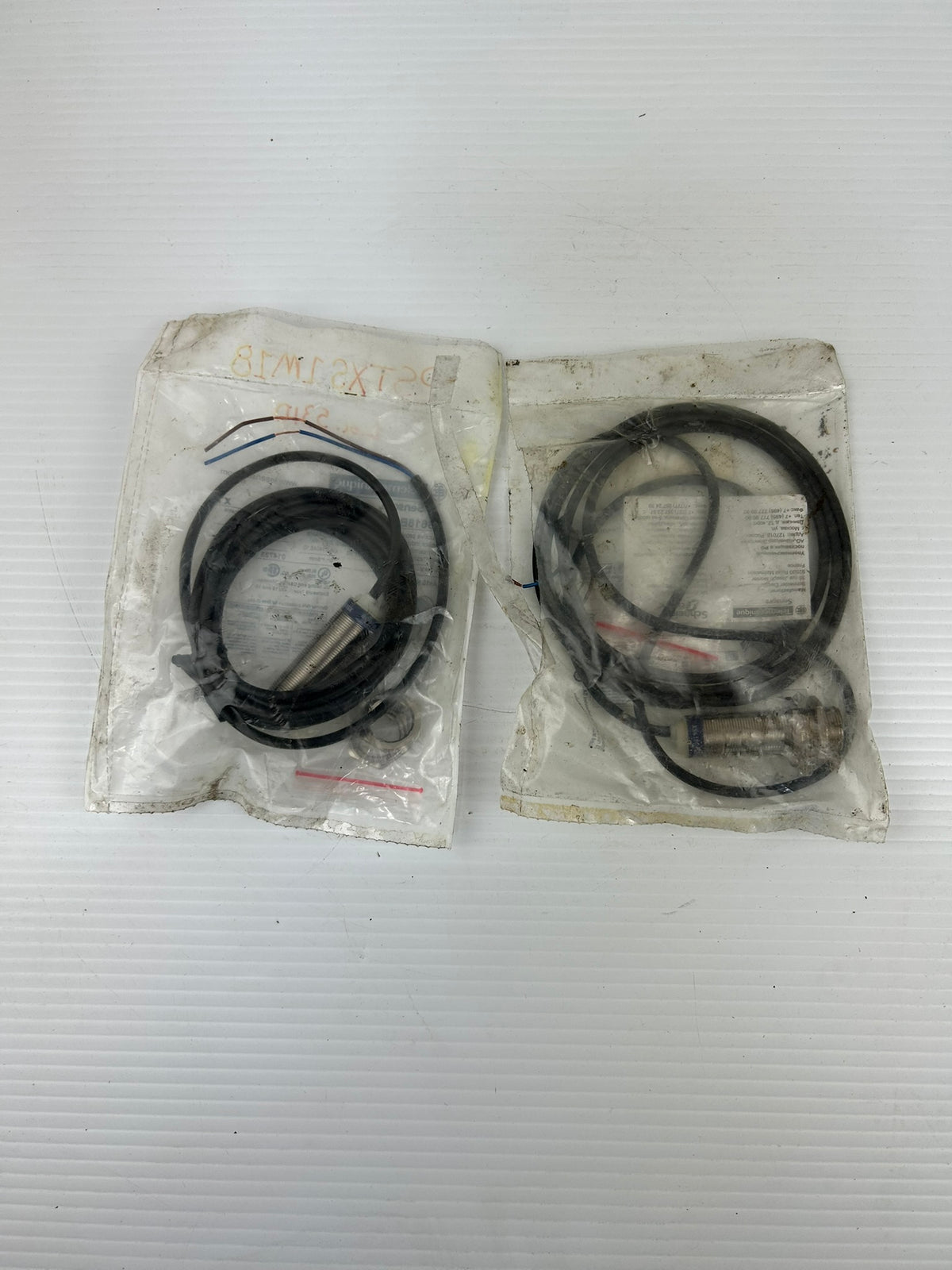 Telemecanique XS618B1MAL2 Inductive Proximity Sensor Switch M18 8mm - Lot of 2