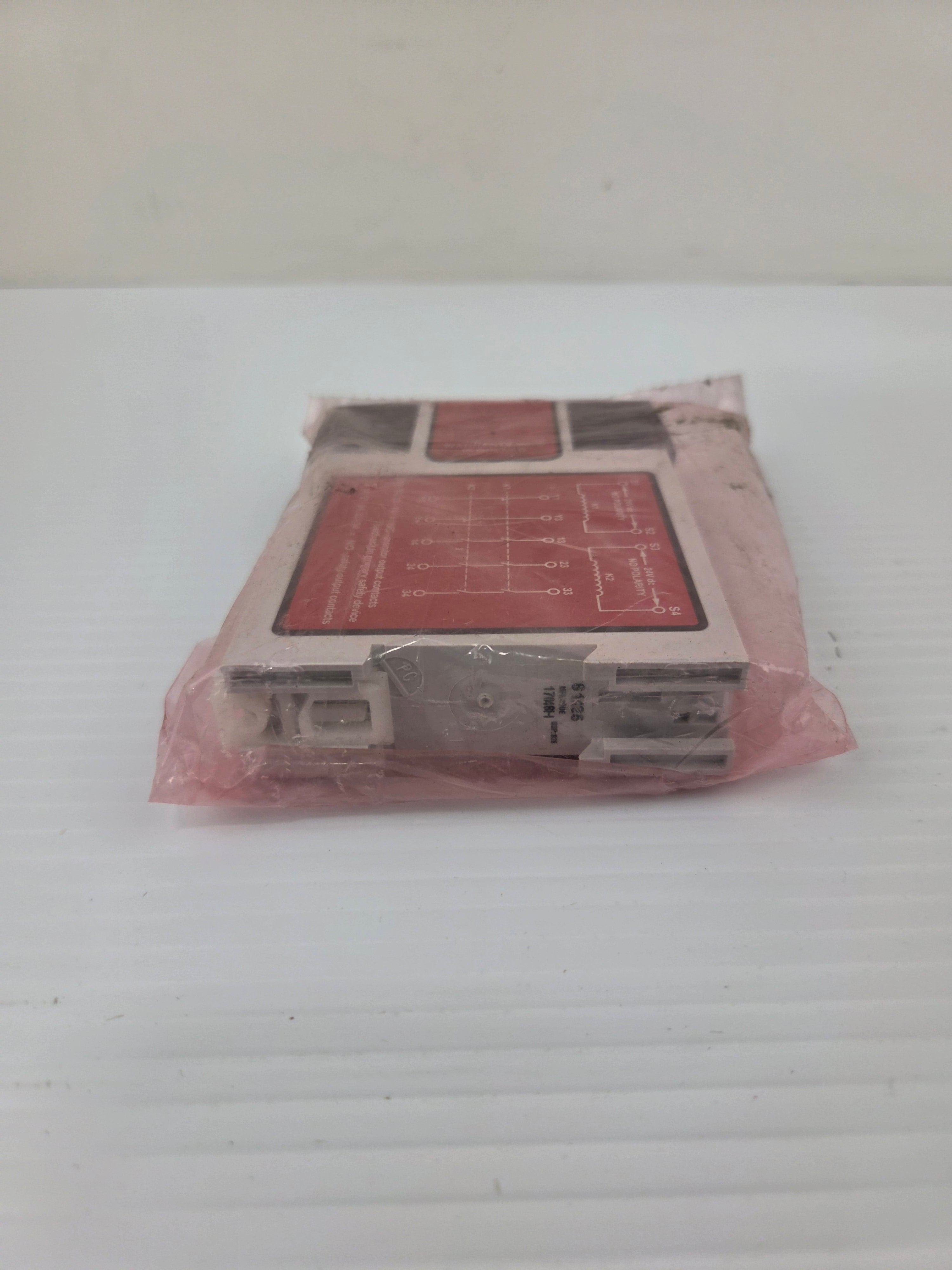 Banner IM-T-9A Interface Module Safety Relay 24VDC 3NO DIN Rail