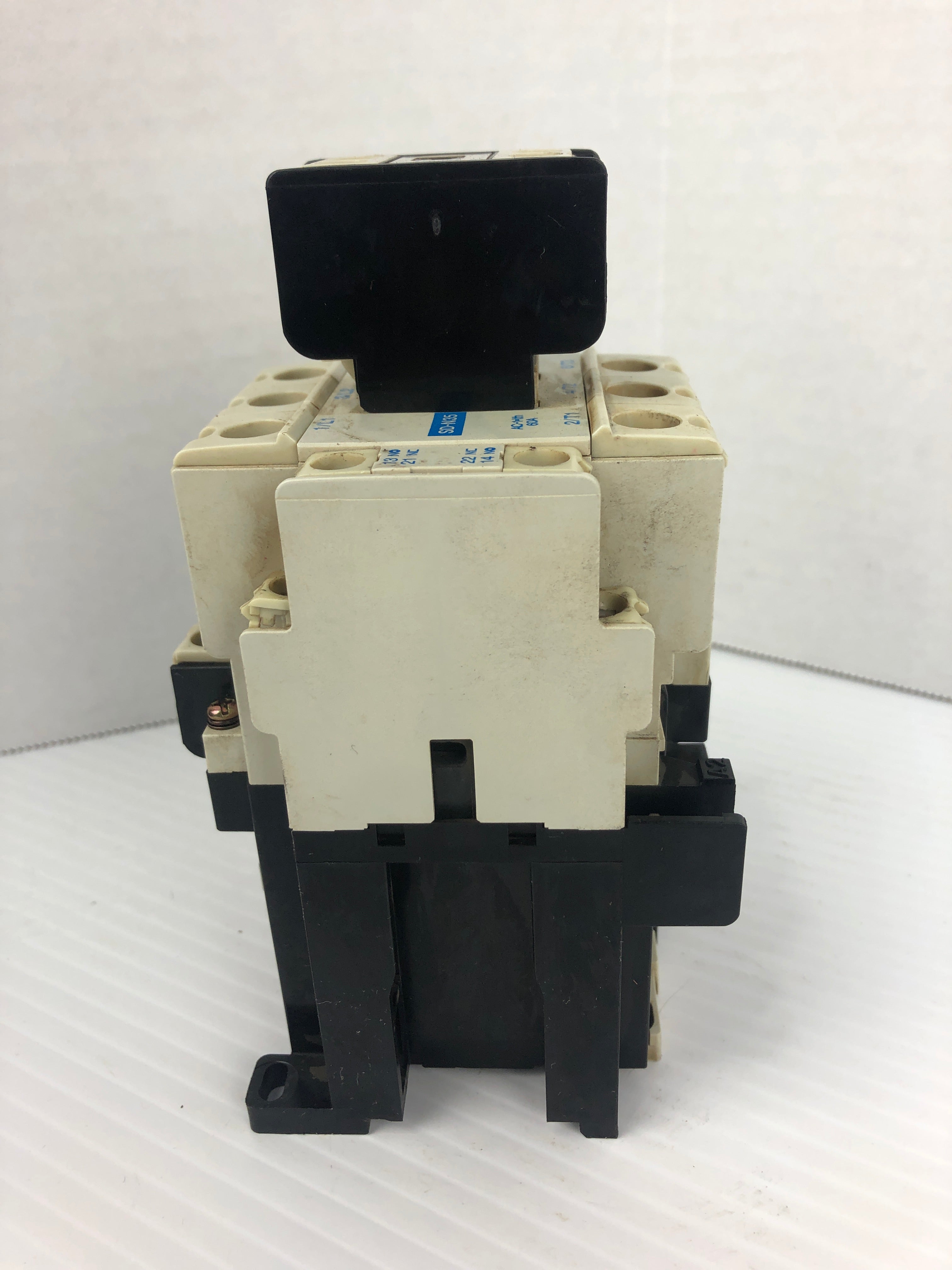 Mitsubishi SD-N35 Magnetic Contactor with UN-AX2 Auxiliary Contact Block