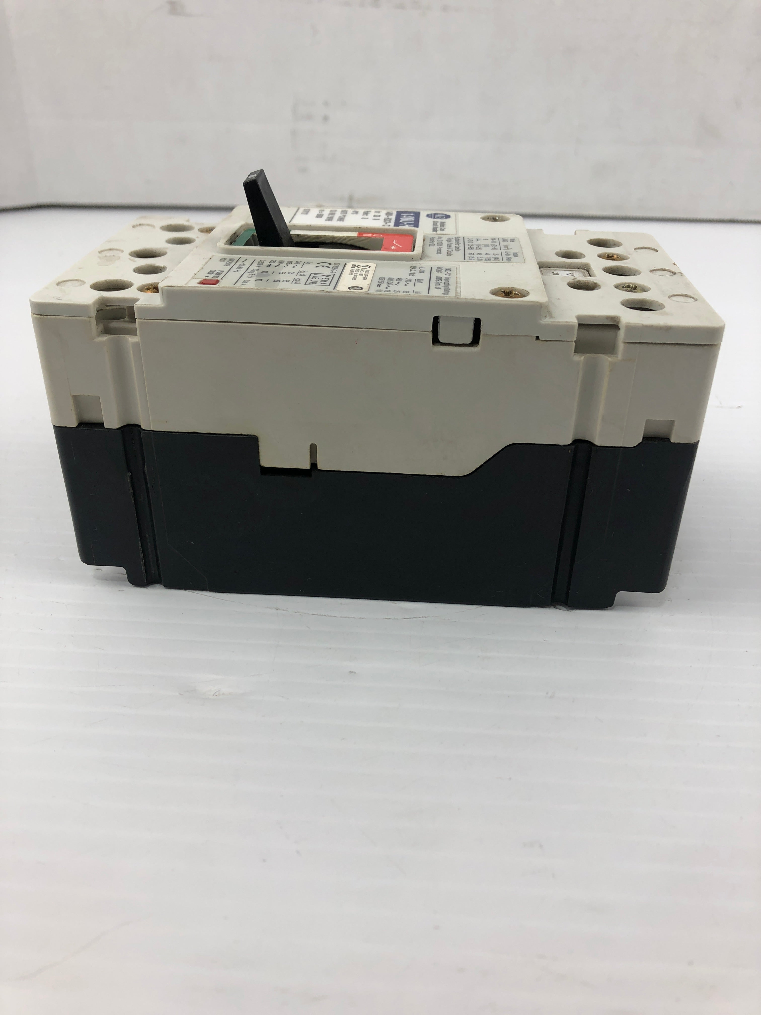 Allen-Bradley 140U-H2 Molded Case Circuit Breaker 30A