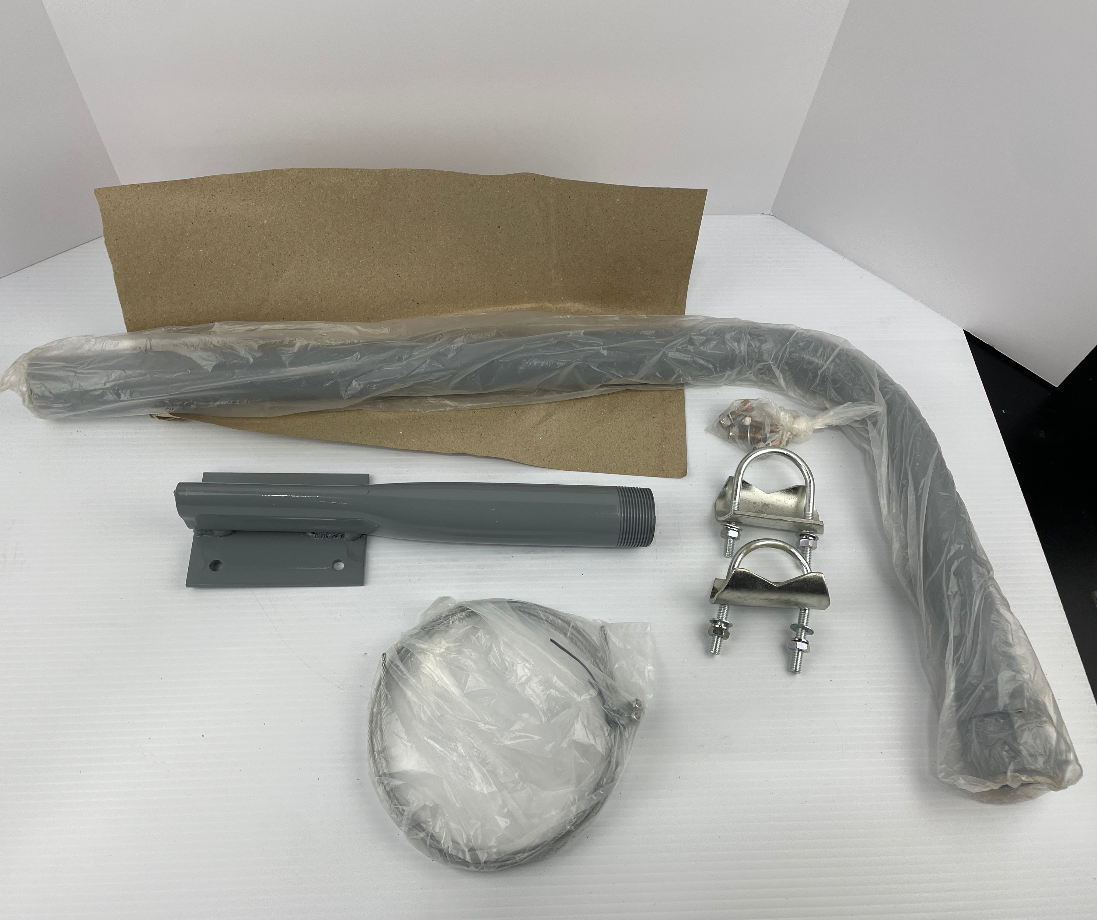 Global Industrial 795698 I-Beam Fan Mount Kit