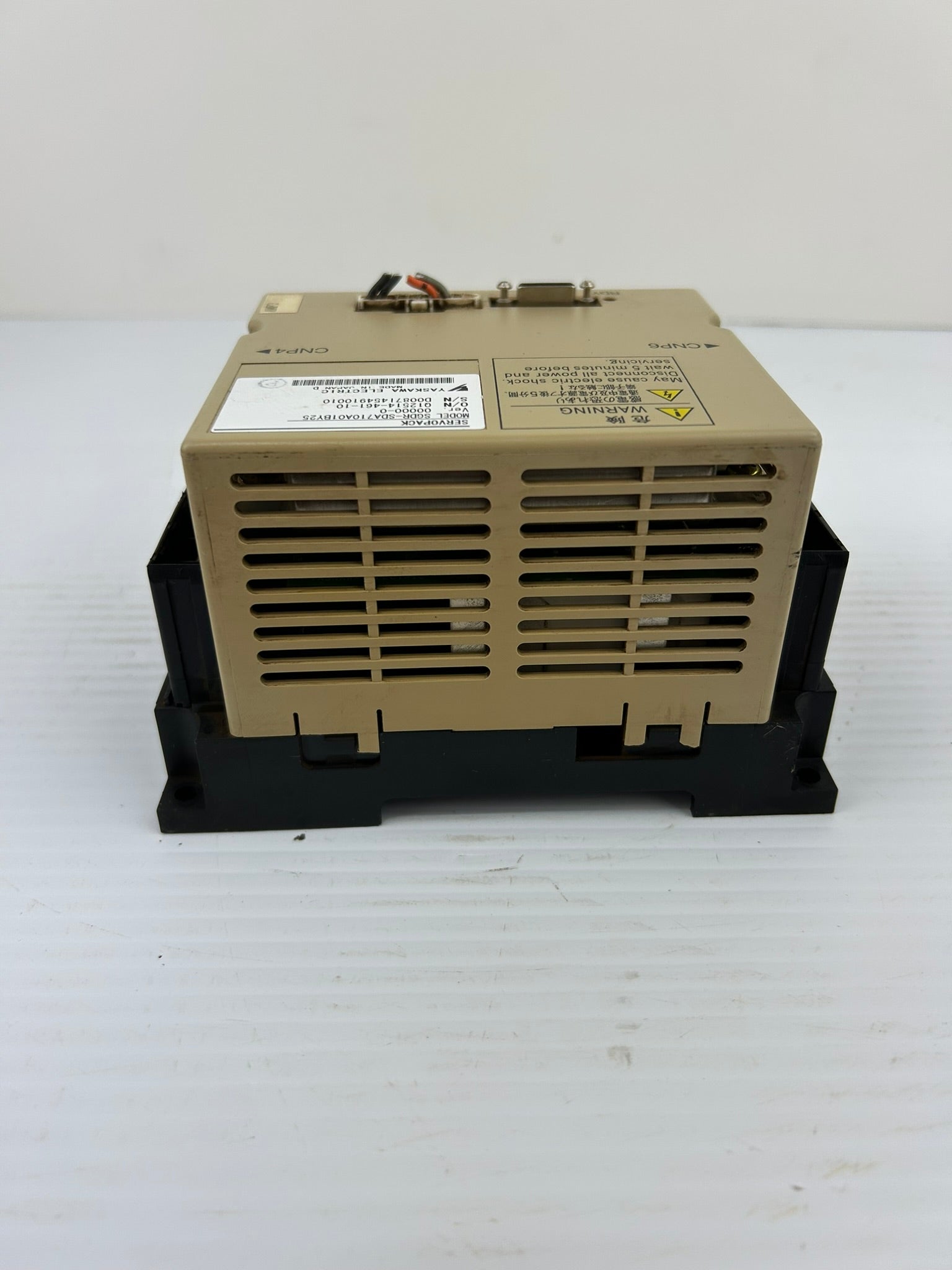 Yaskawa Electric SGDR-SDA710A01BY25 Servopack Drive - Case Shows Wear