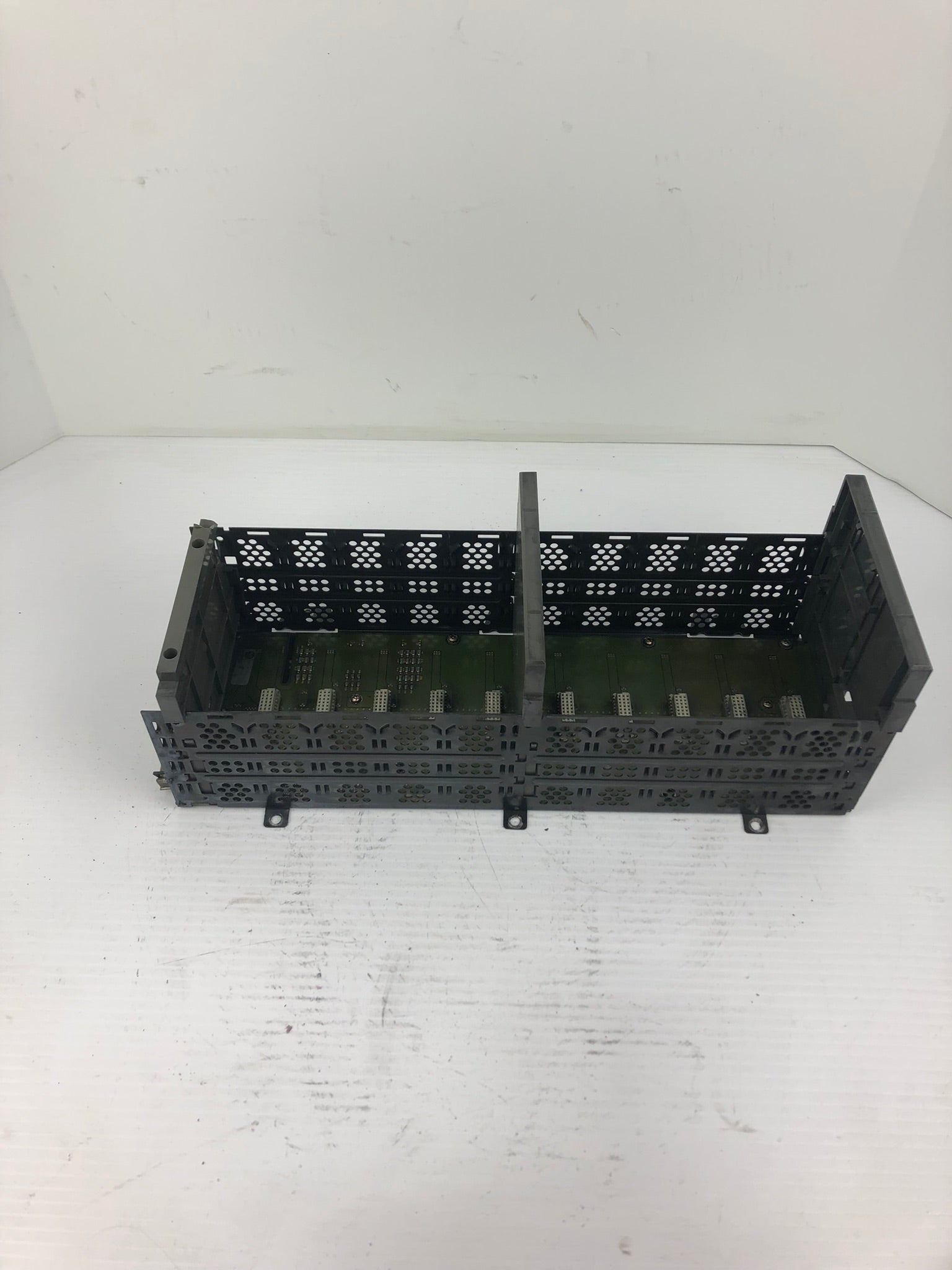 Allen-Bradley 1746-A10 PLC 10 Slot Rack Series B SLC 500