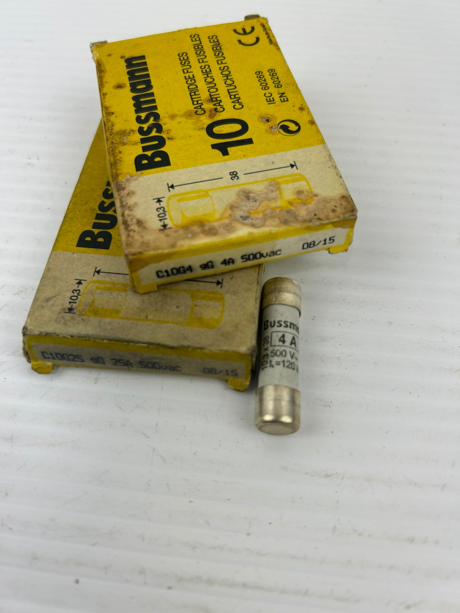 Lot of 28 - Bussmann C10G25 C10G4 C10M6 Industrial Ceramic Fuses