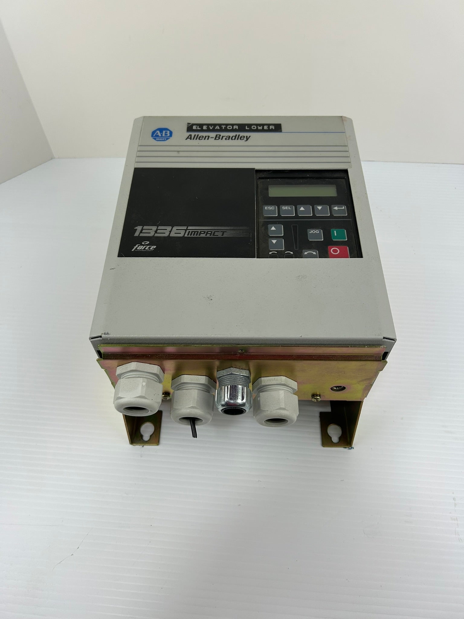Allen-Bradley 1336E-BRF30-AE-EN Drive Series D 48kVA 3PH 0-460V