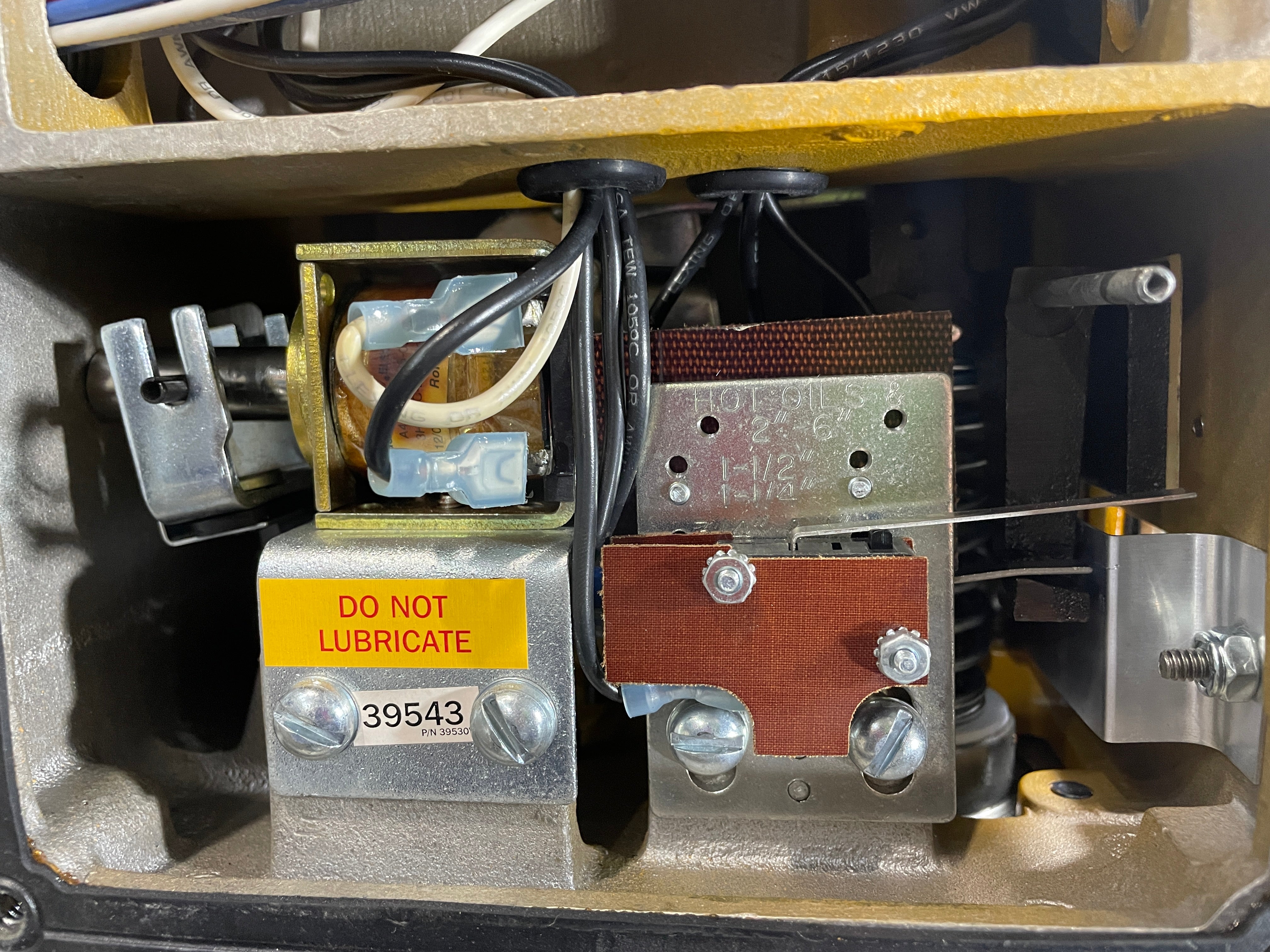 Maxon 1.25" 5000 D1 Shut Off Valve 100PSI 6.9 bar 115V 1.7A