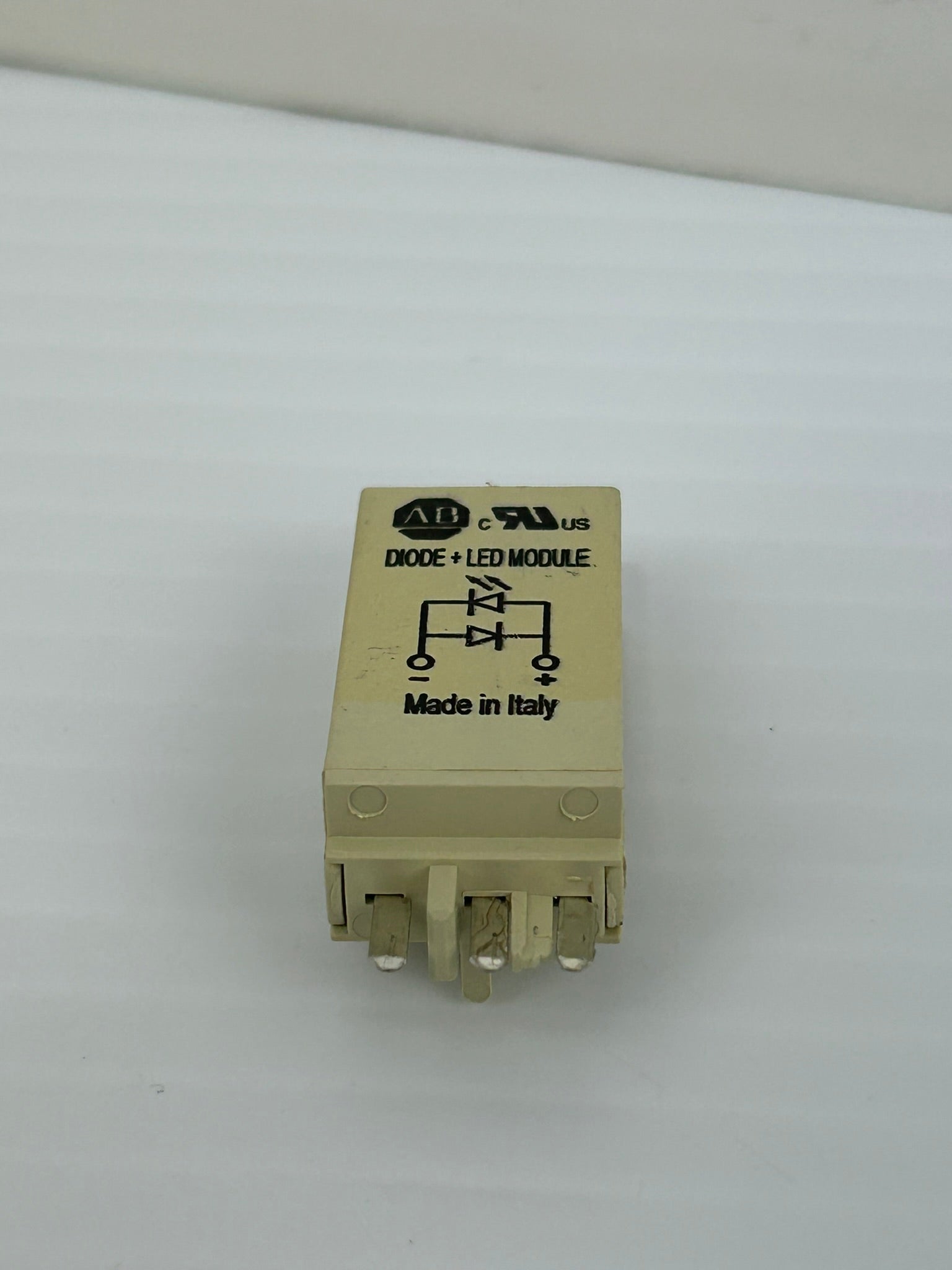 Allen-Bradley 700-ADL1R Diode LED Module Surge Suppressor Series A - Lot of 6
